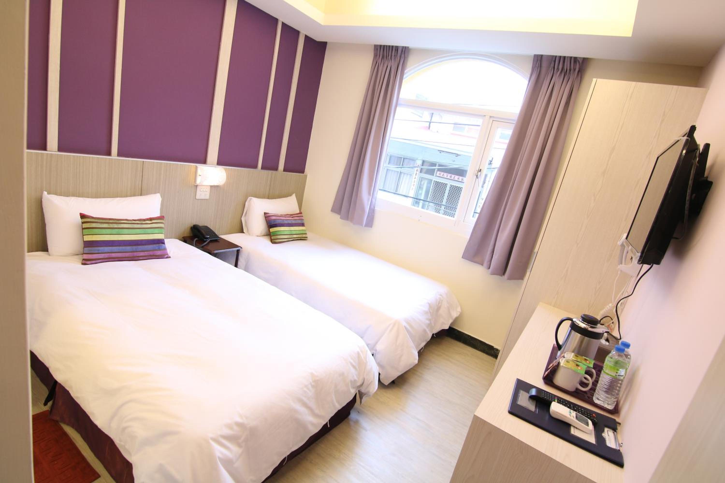 Single Bed in Female Dormitory Room photo 3