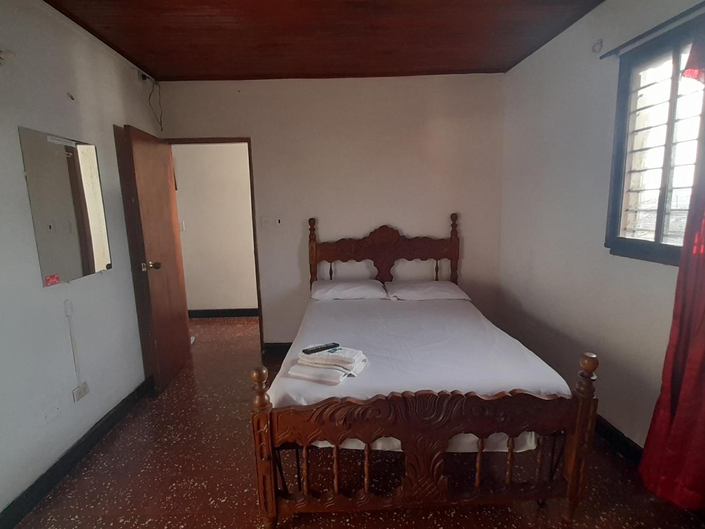 Double Room - Photo 12