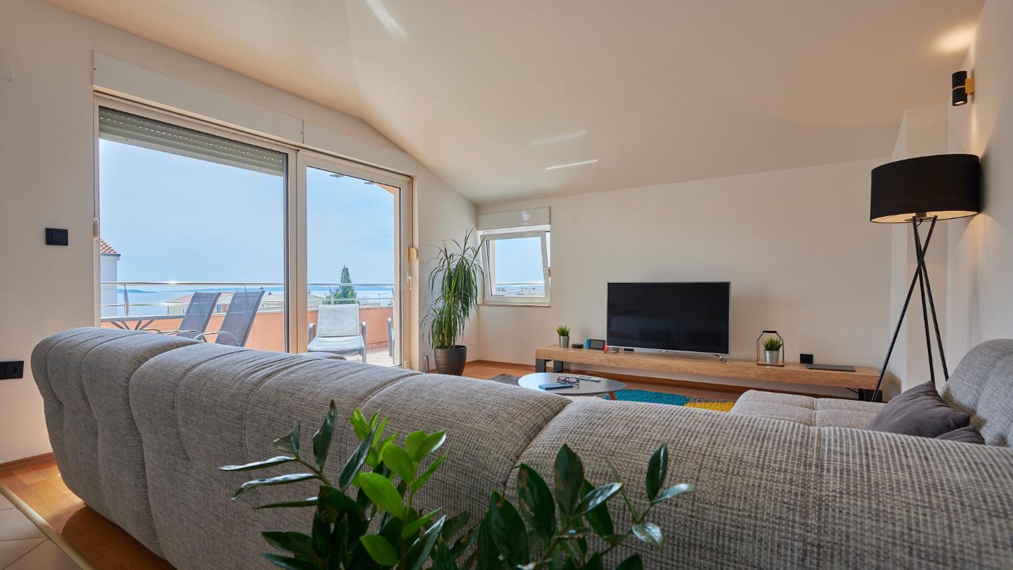 Penthouse Apartment - Photo 11