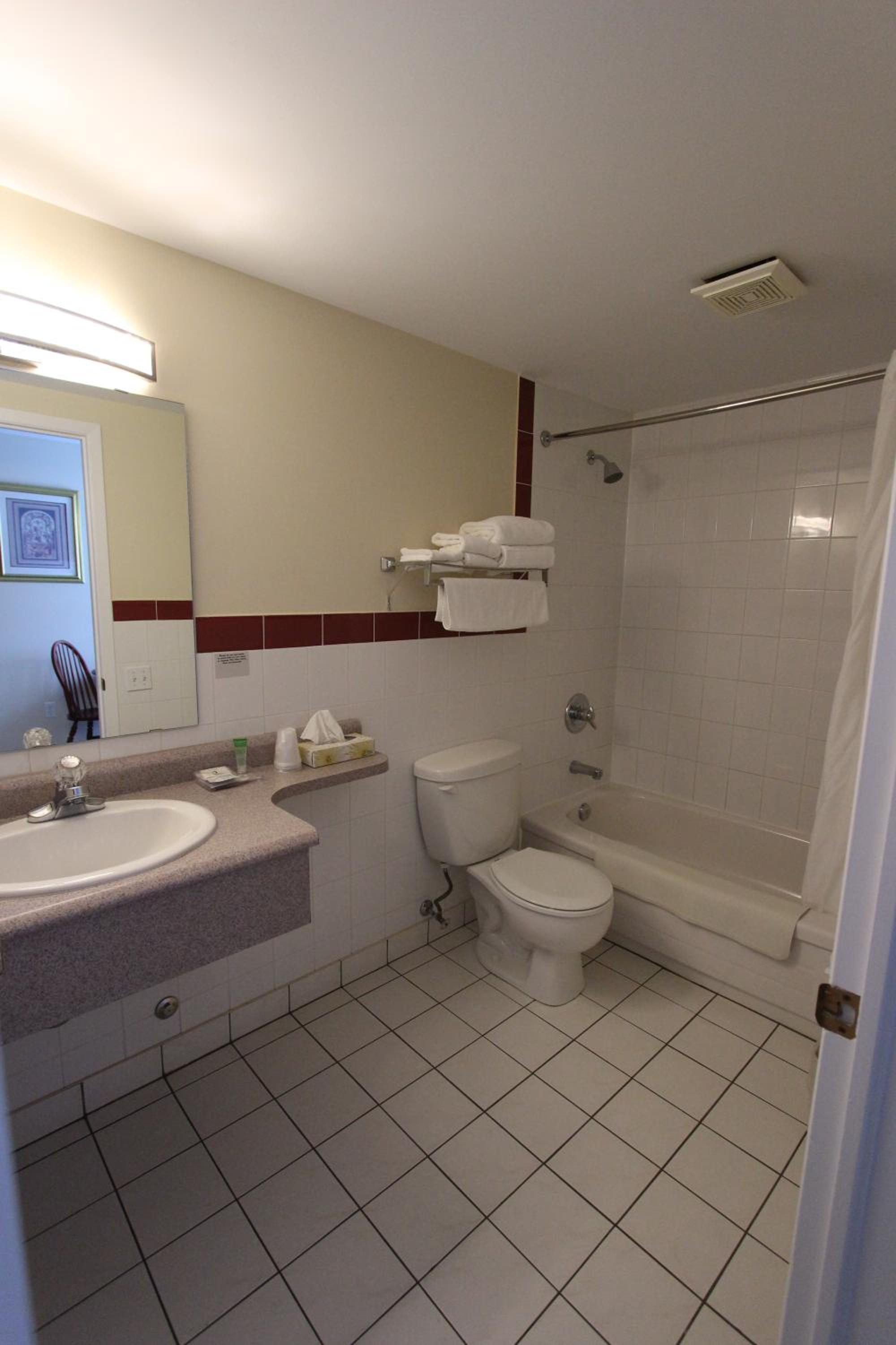 King Room with Lake View photo 2