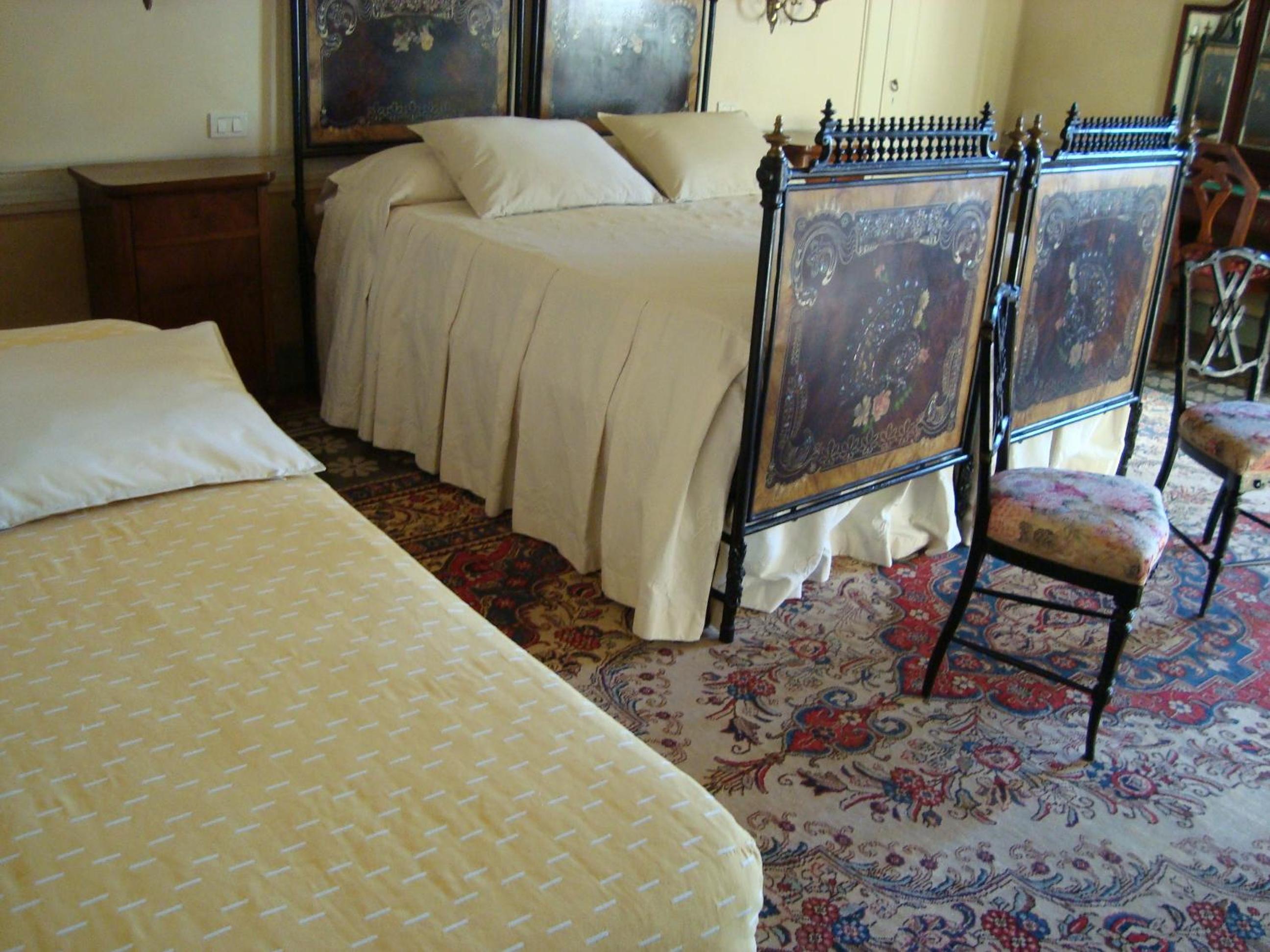 Junior Suite with Pool View photo 1