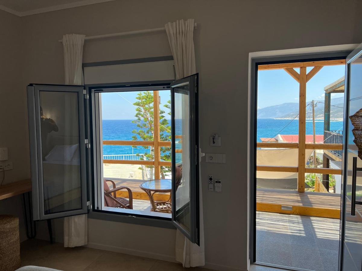 Deluxe Double Room with Balcony and Sea View photo 1