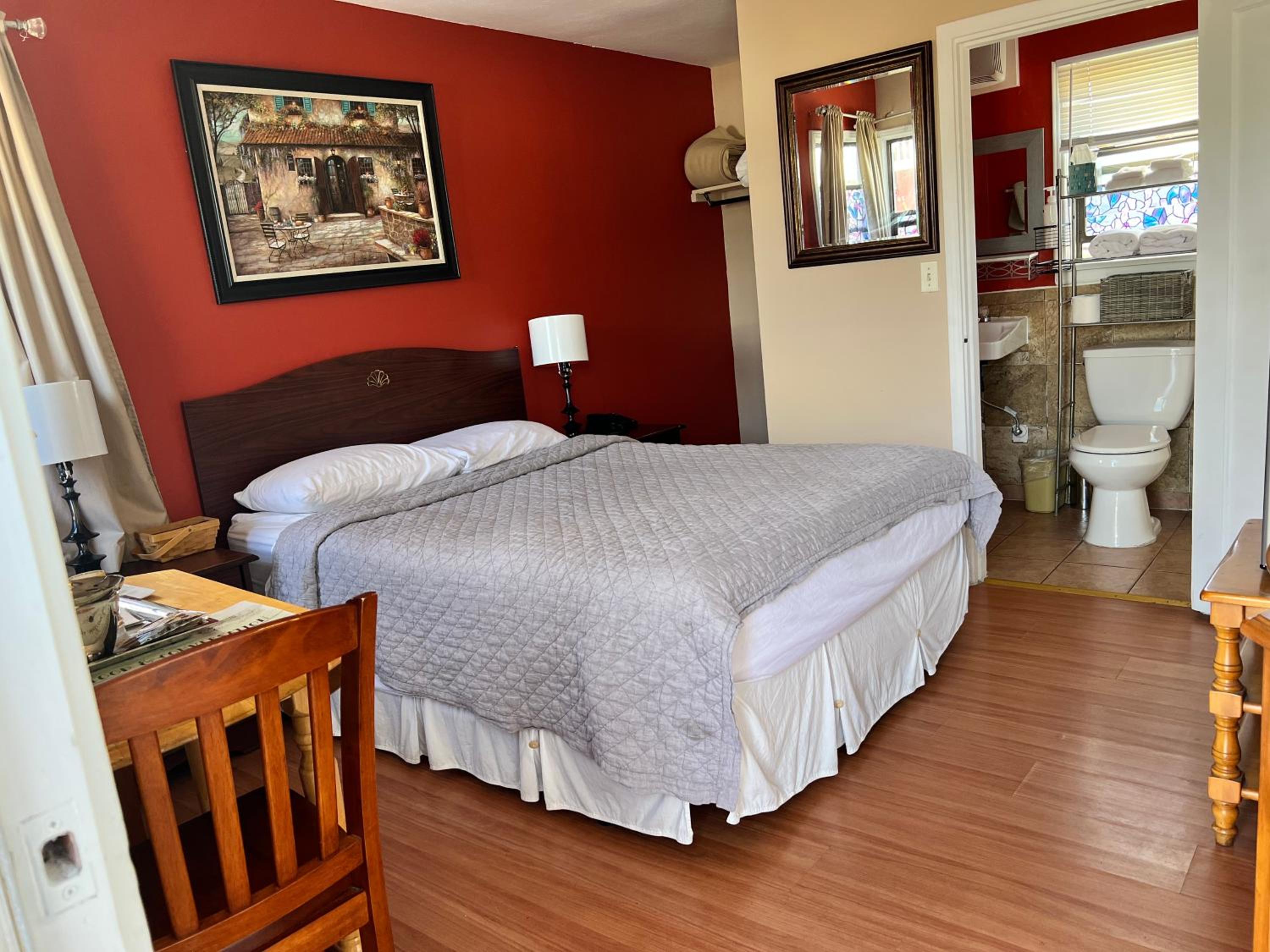 Queen Room - Photo 1