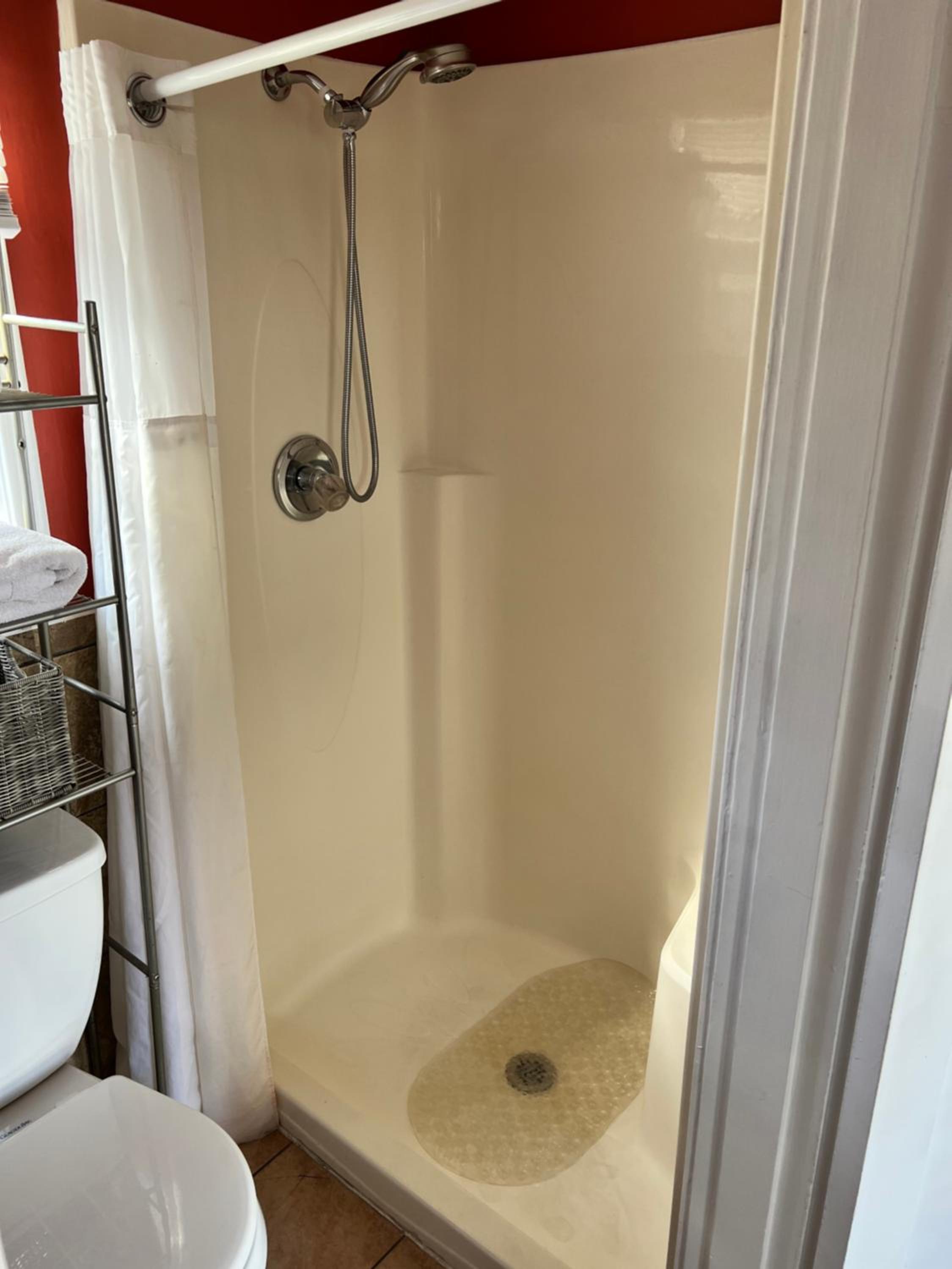 Queen Room - Photo 5