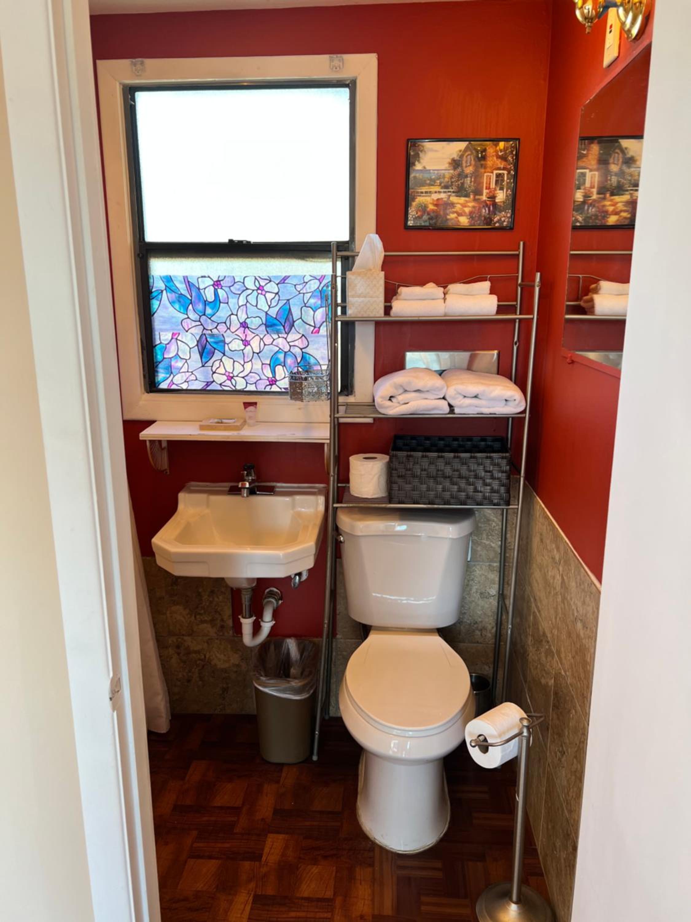 Standard Queen Room - Photo 2
