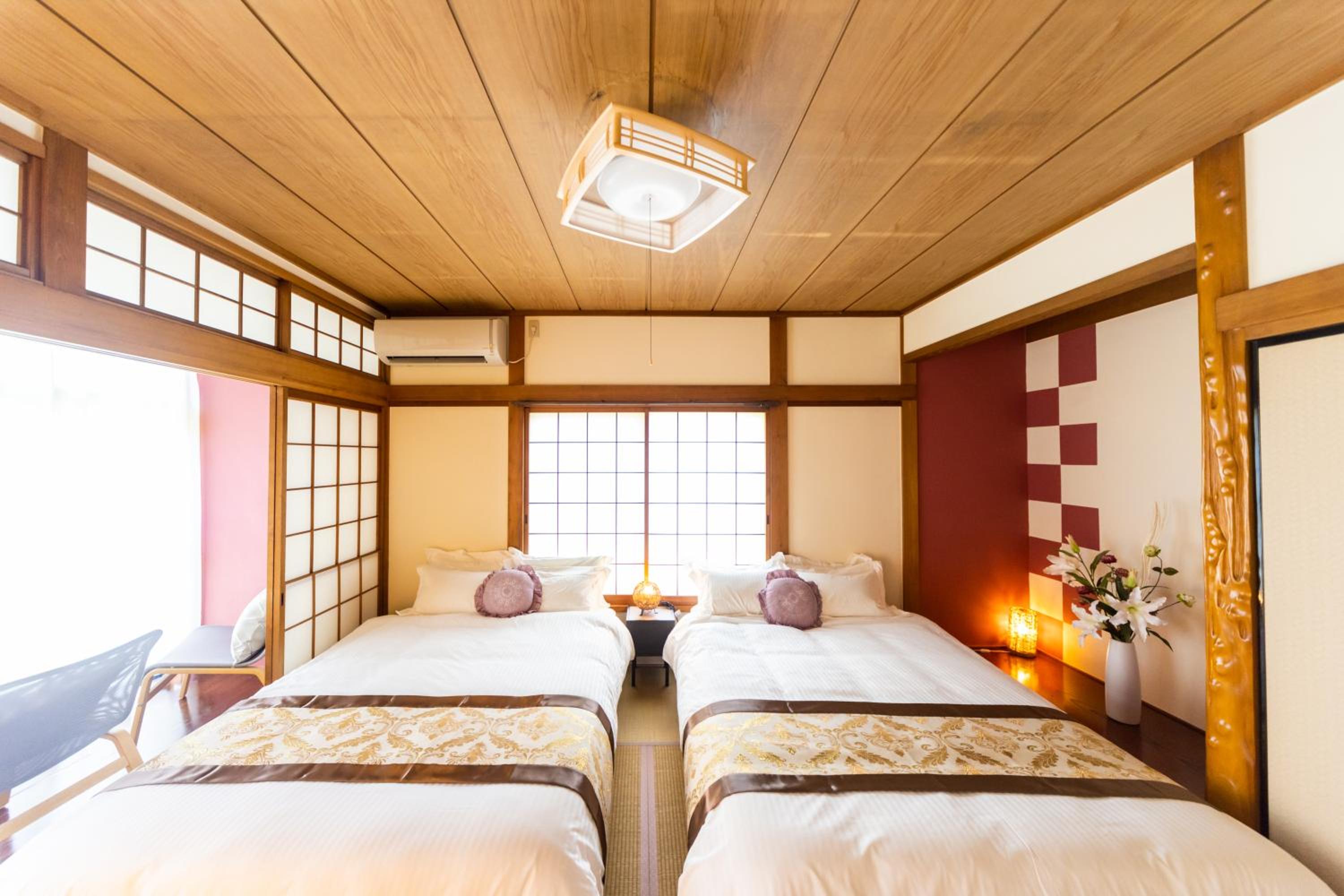 Four-Bedroom House photo 1