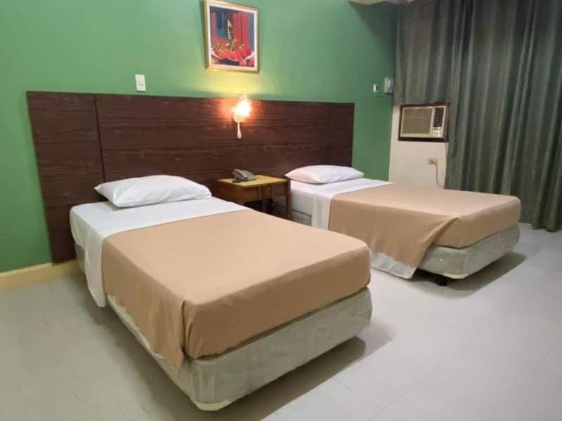 Standard Twin Room - Photo 1