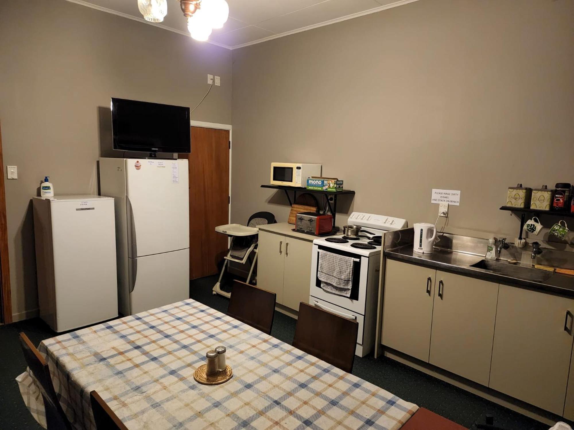 Standard Queen Room
