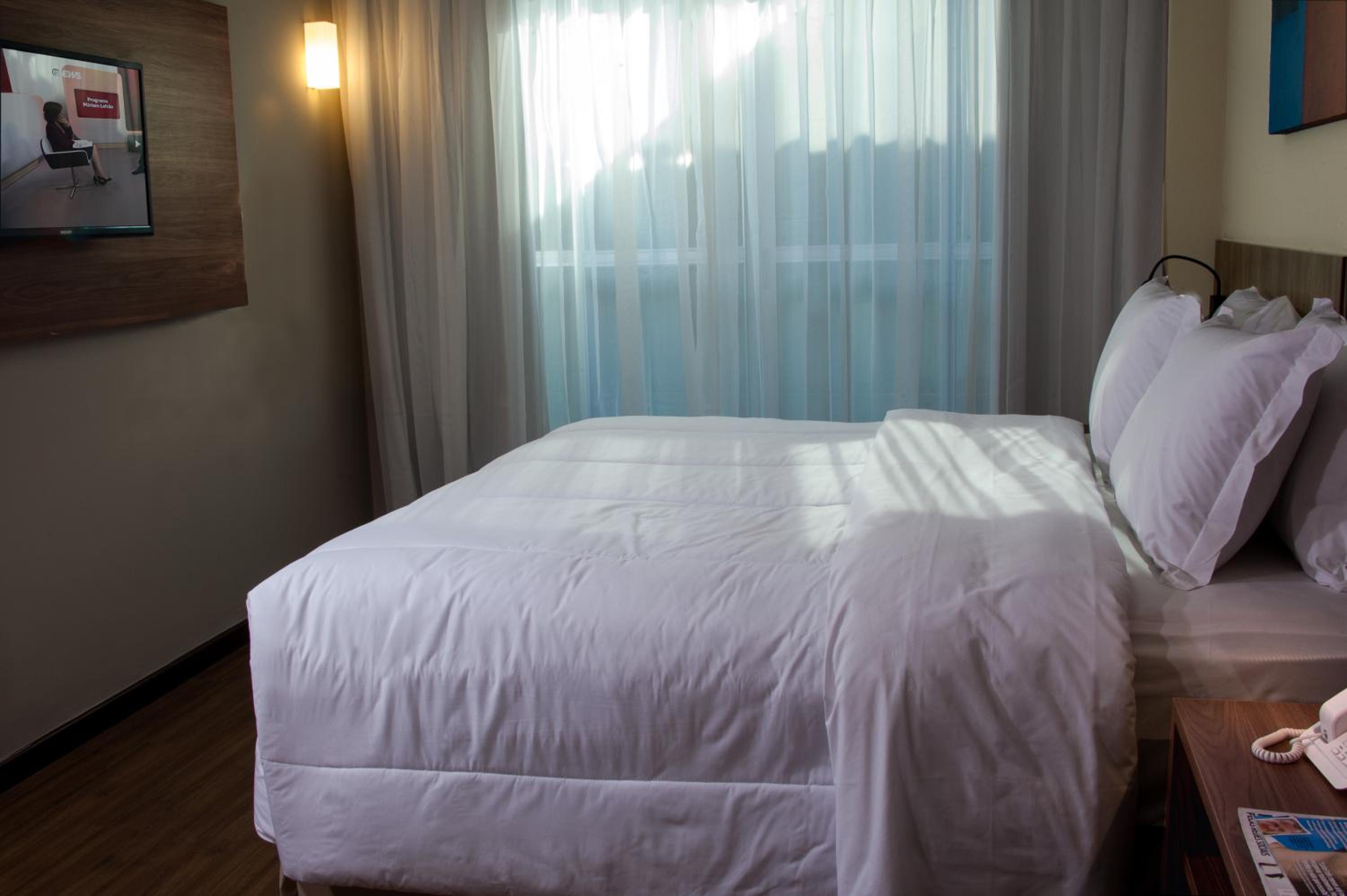 Available room