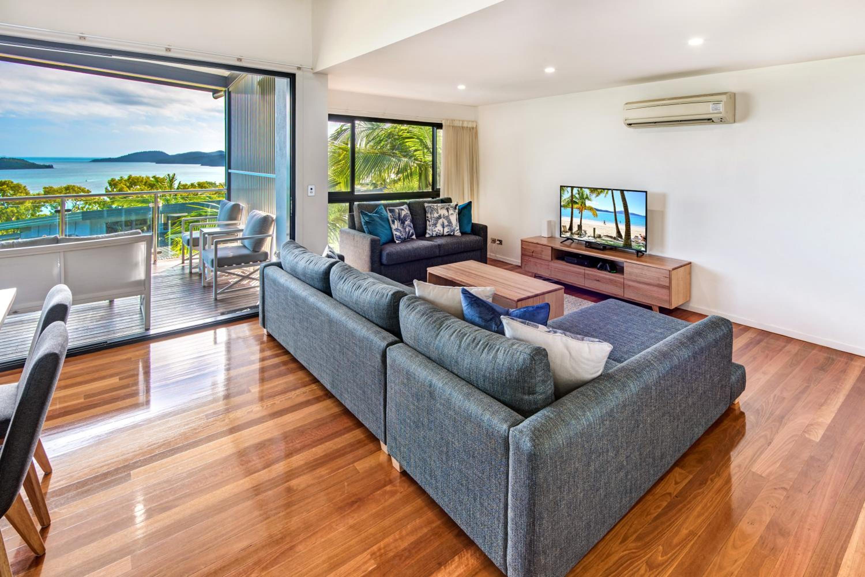 2 bedroom sea view apartment - Apartment 9 photo 1