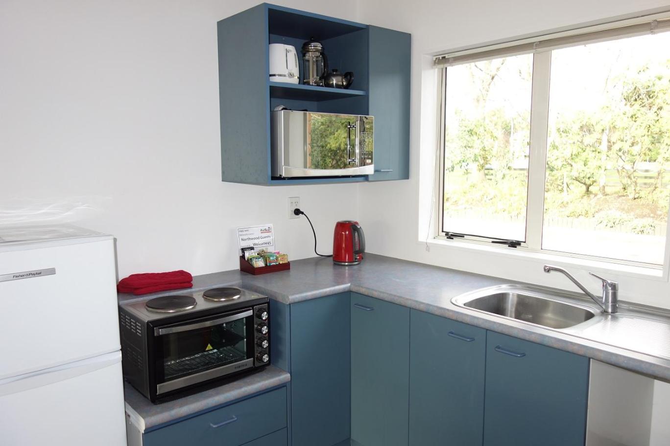 One-Bedroom Apartment - Photo 2