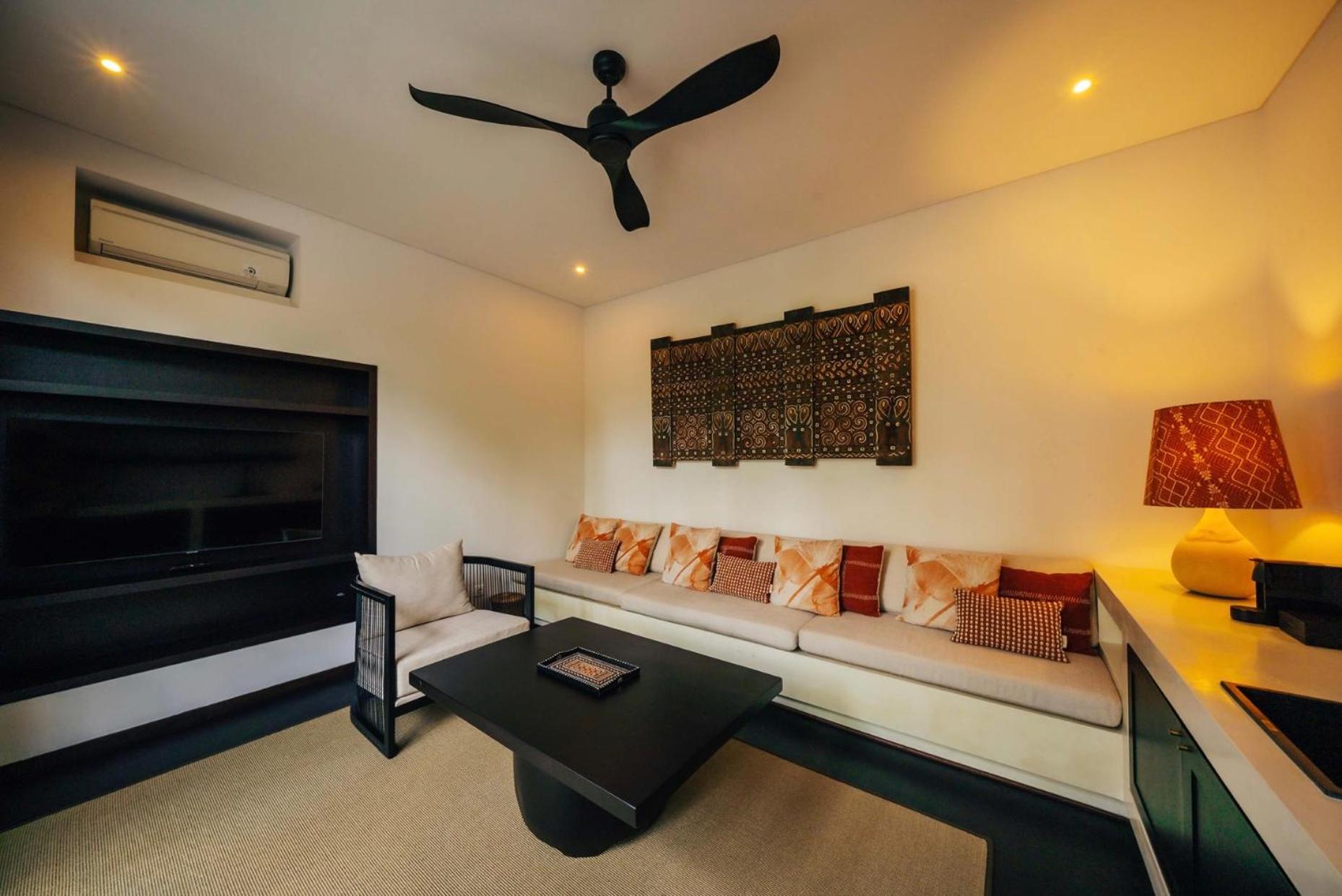 Bhumi - Royal One Bedroom Villa Heated Plunge Pool and Steam - Photo 10