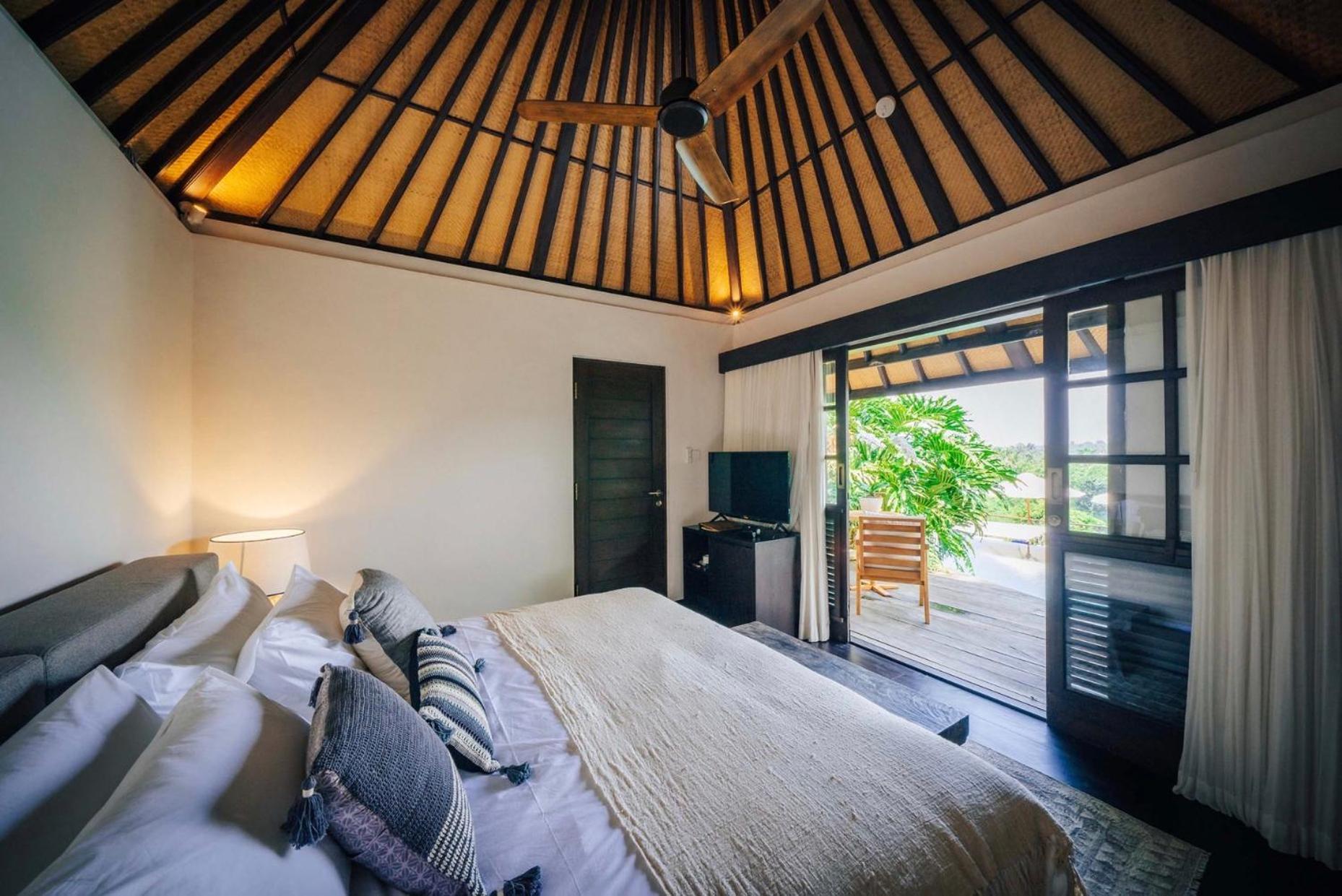 Akasa - Suite Pool Access - Photo 1