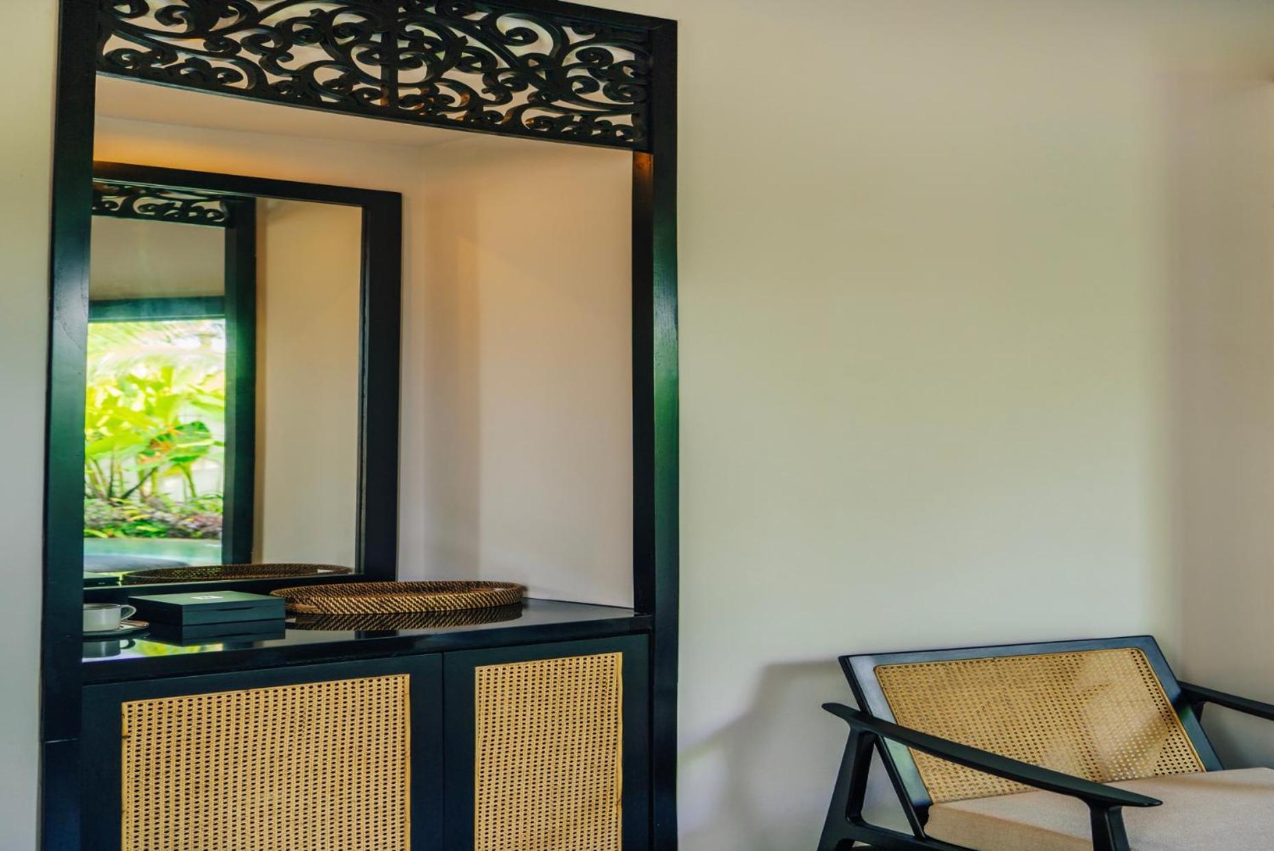 Vata - One Bedroom Garden Villa Heated Plunge Pool & Steam - Photo 14