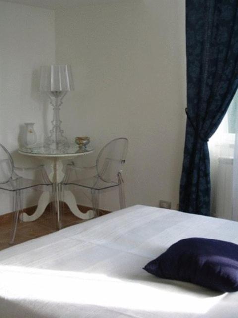 Double or Twin Room photo 2