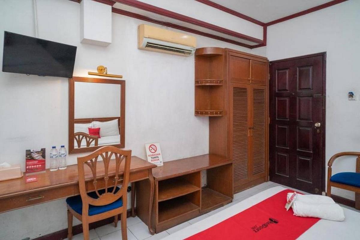 Queen Room photo 2