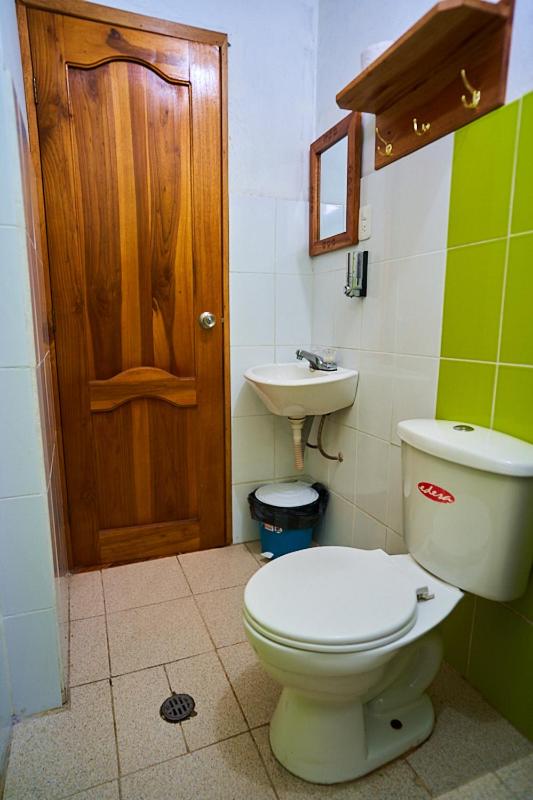 Double Room with Private Bathroom photo 3