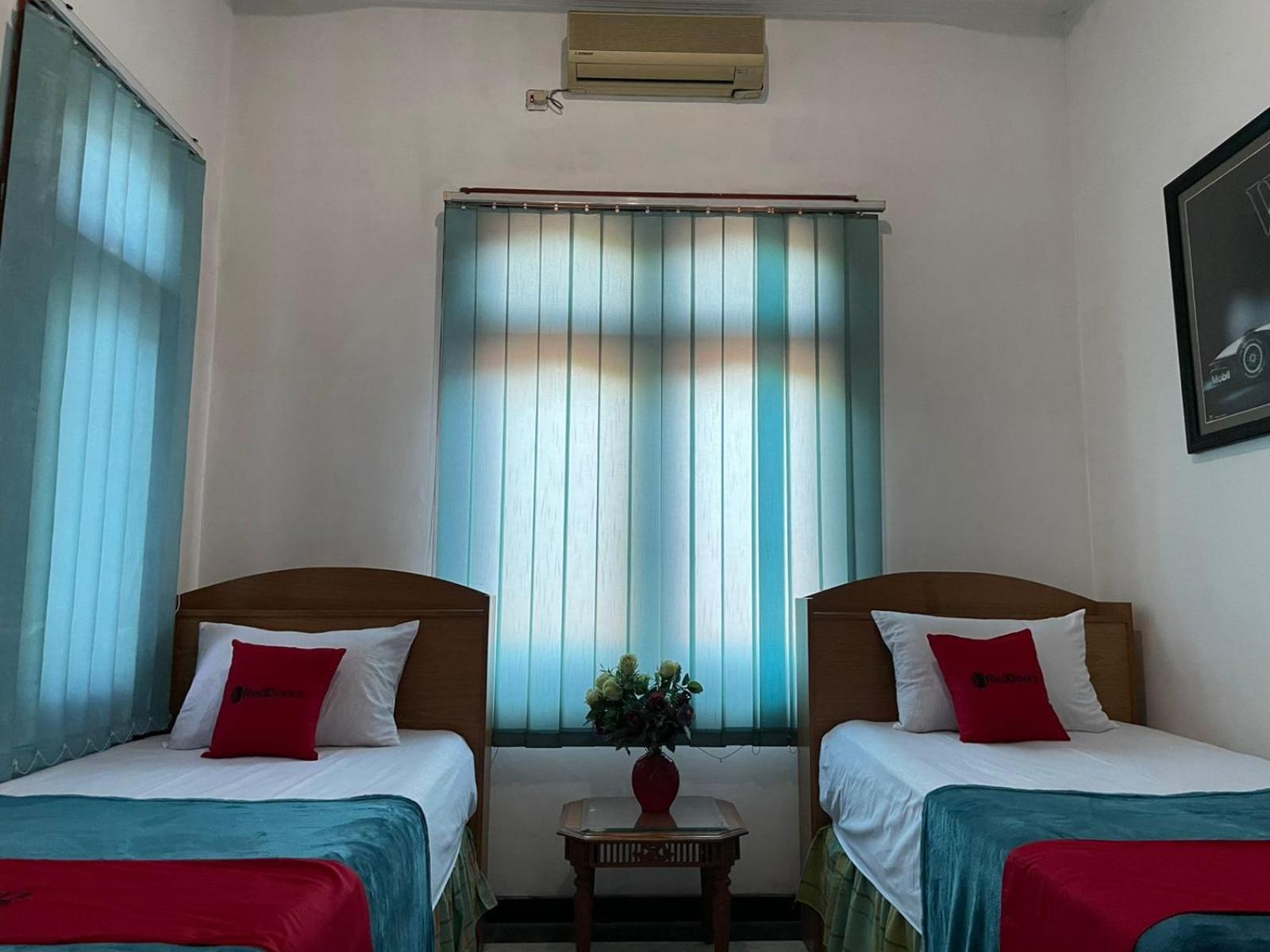 Deluxe Twin Room - Photo 7