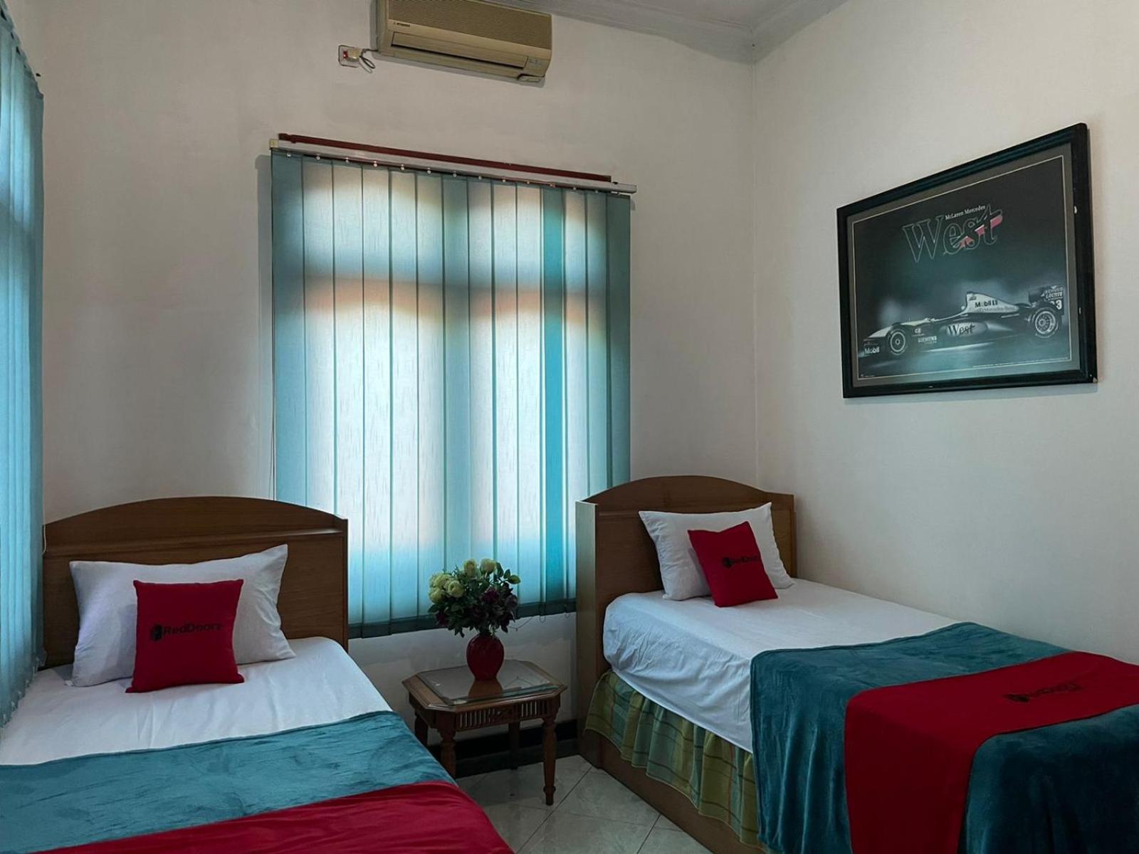 Deluxe Twin Room - Photo 14