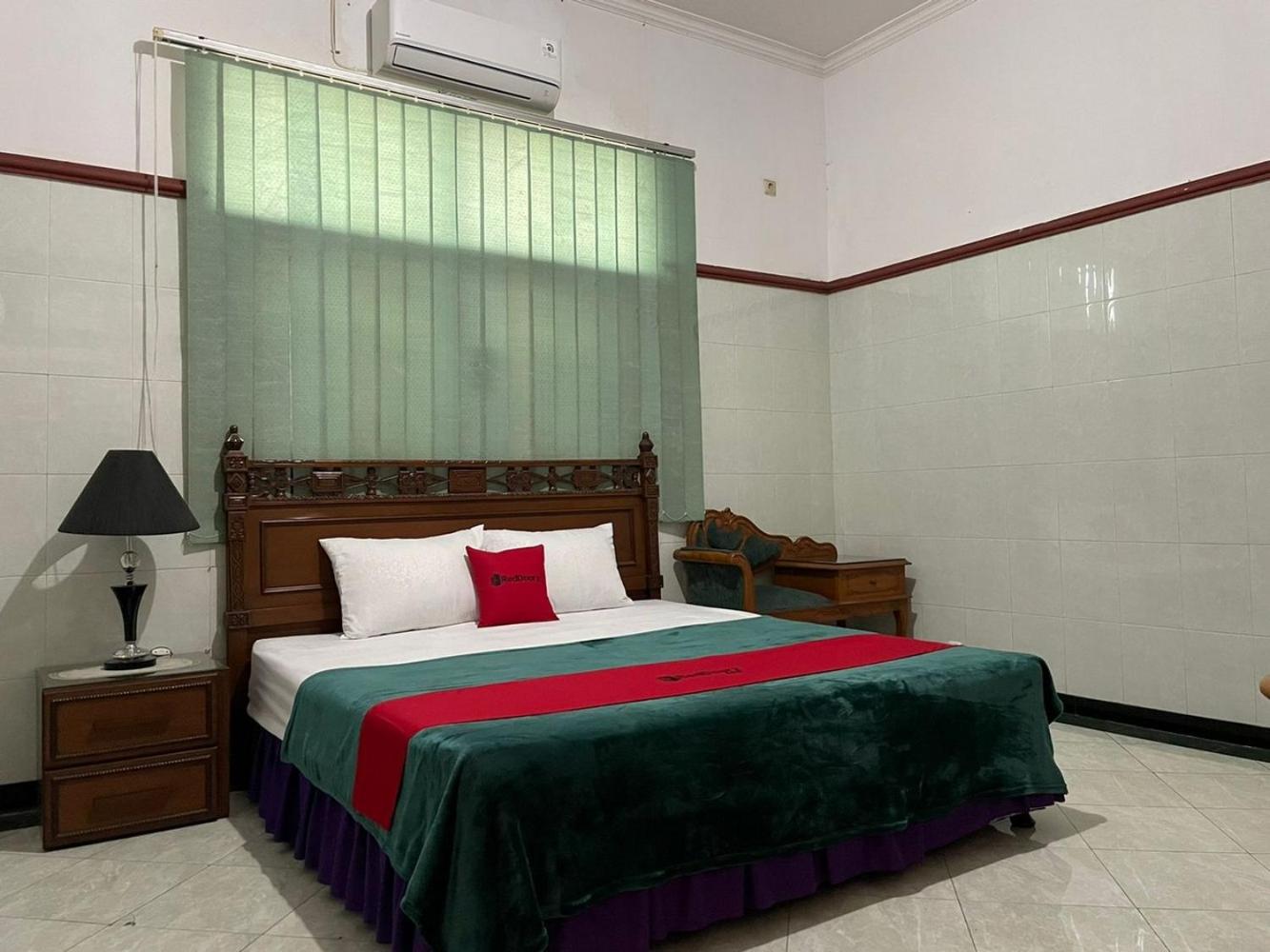 Deluxe Room - Photo 21