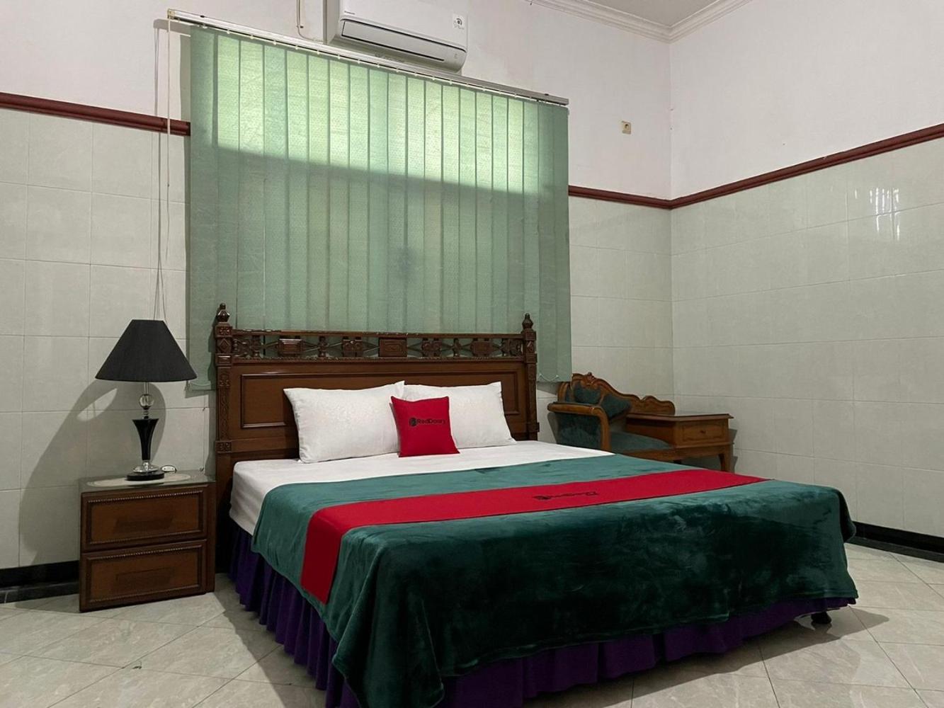 Deluxe Room - Photo 19