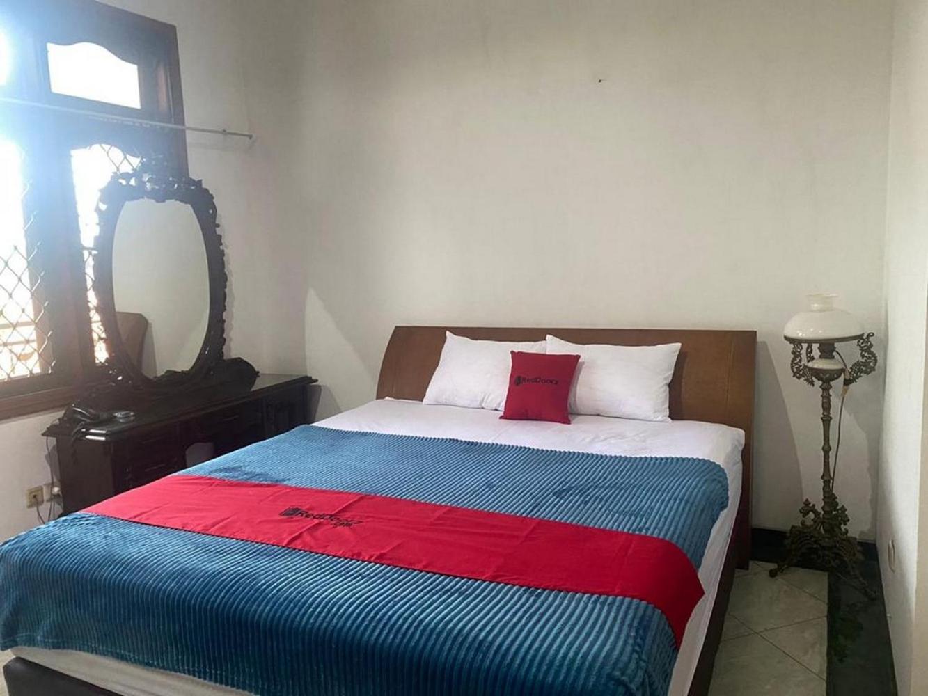Deluxe Room - Photo 8