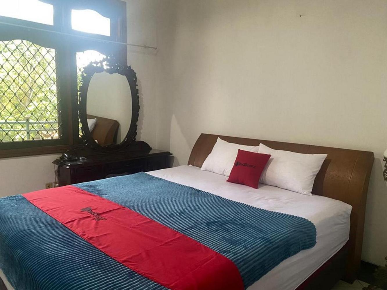 Deluxe Room - Photo 2
