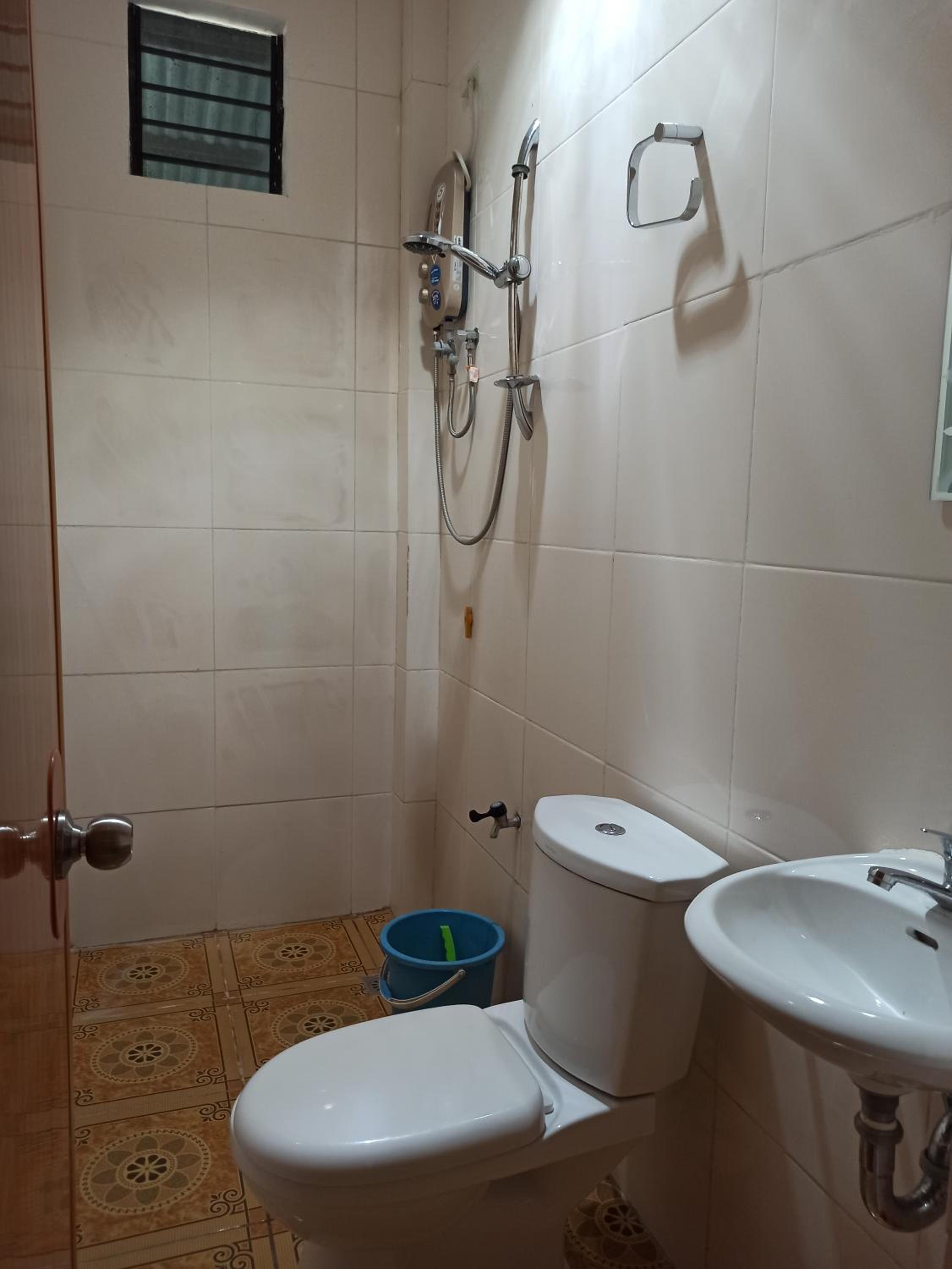 Twin Room - Photo 2