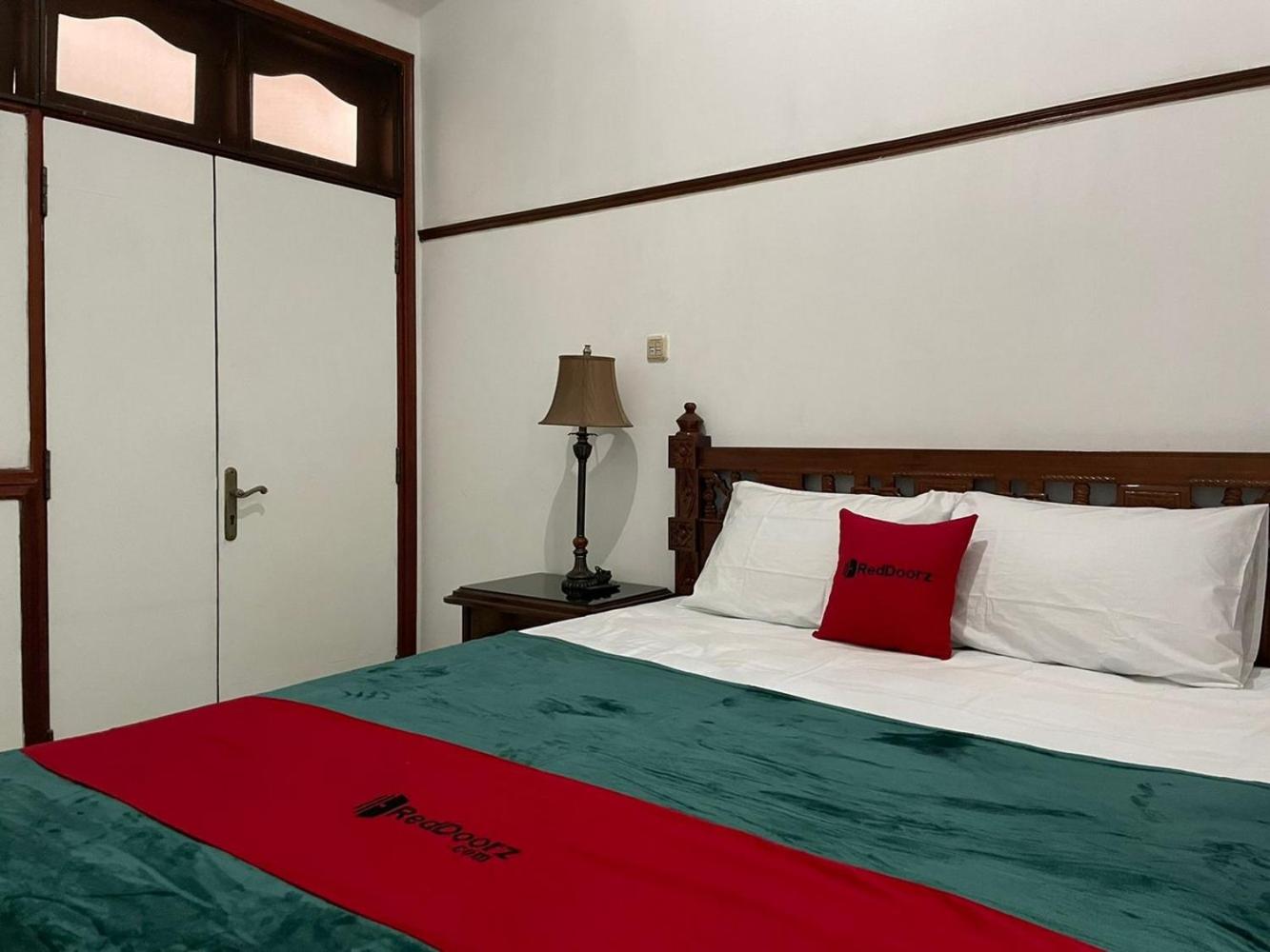 Double Room - Photo 9