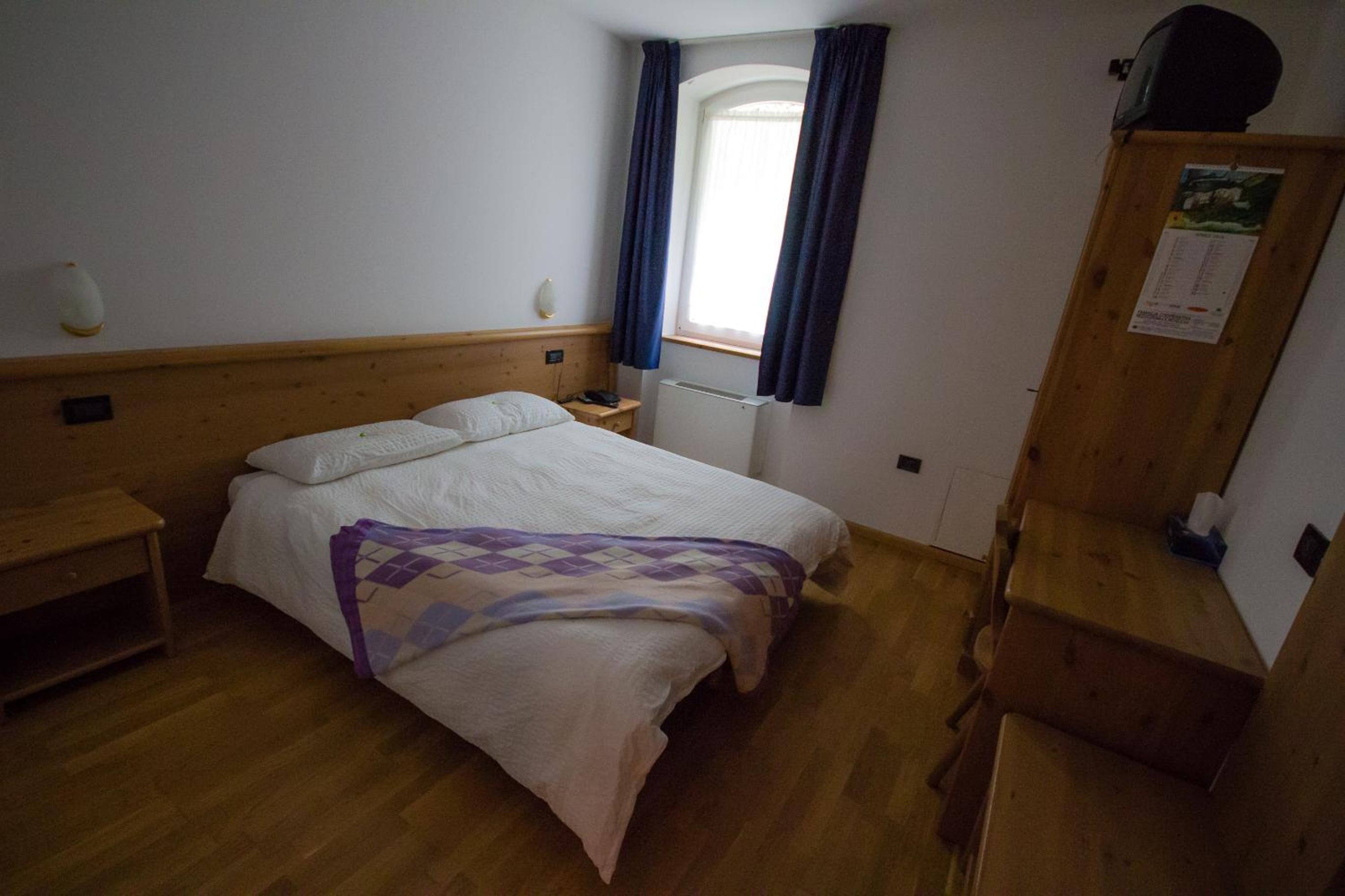 Double or Twin Room - Photo 1