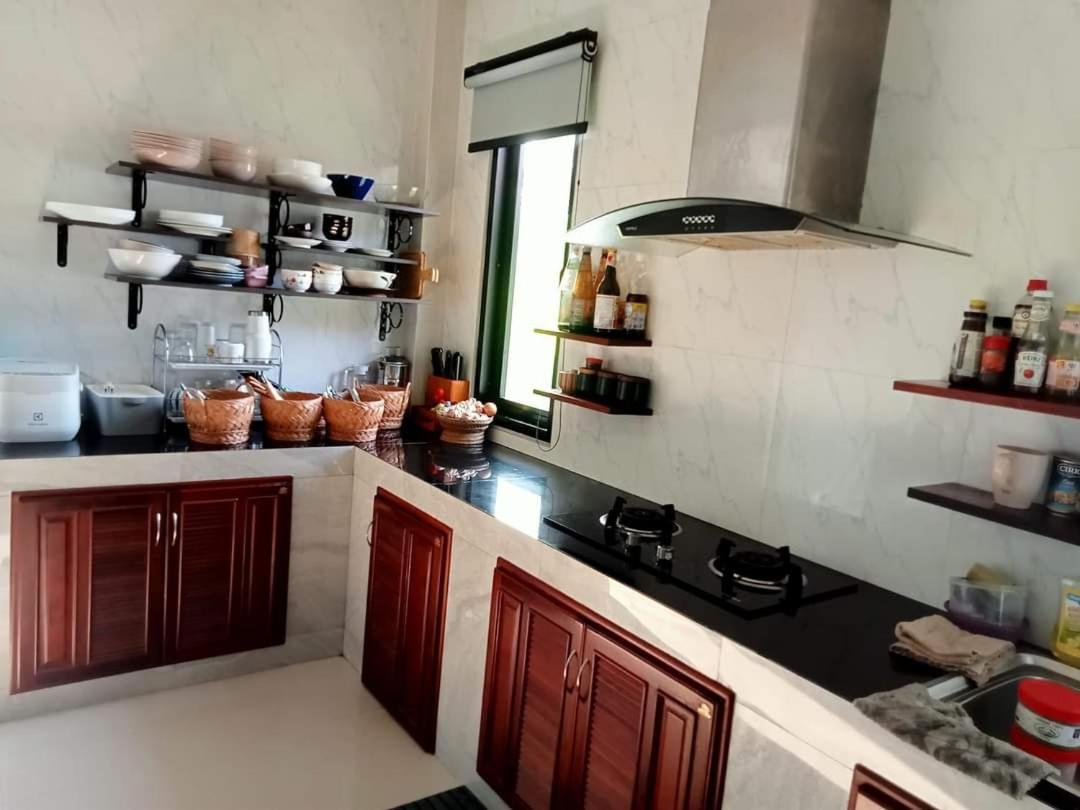 Three-Bedroom Villa - Photo 2