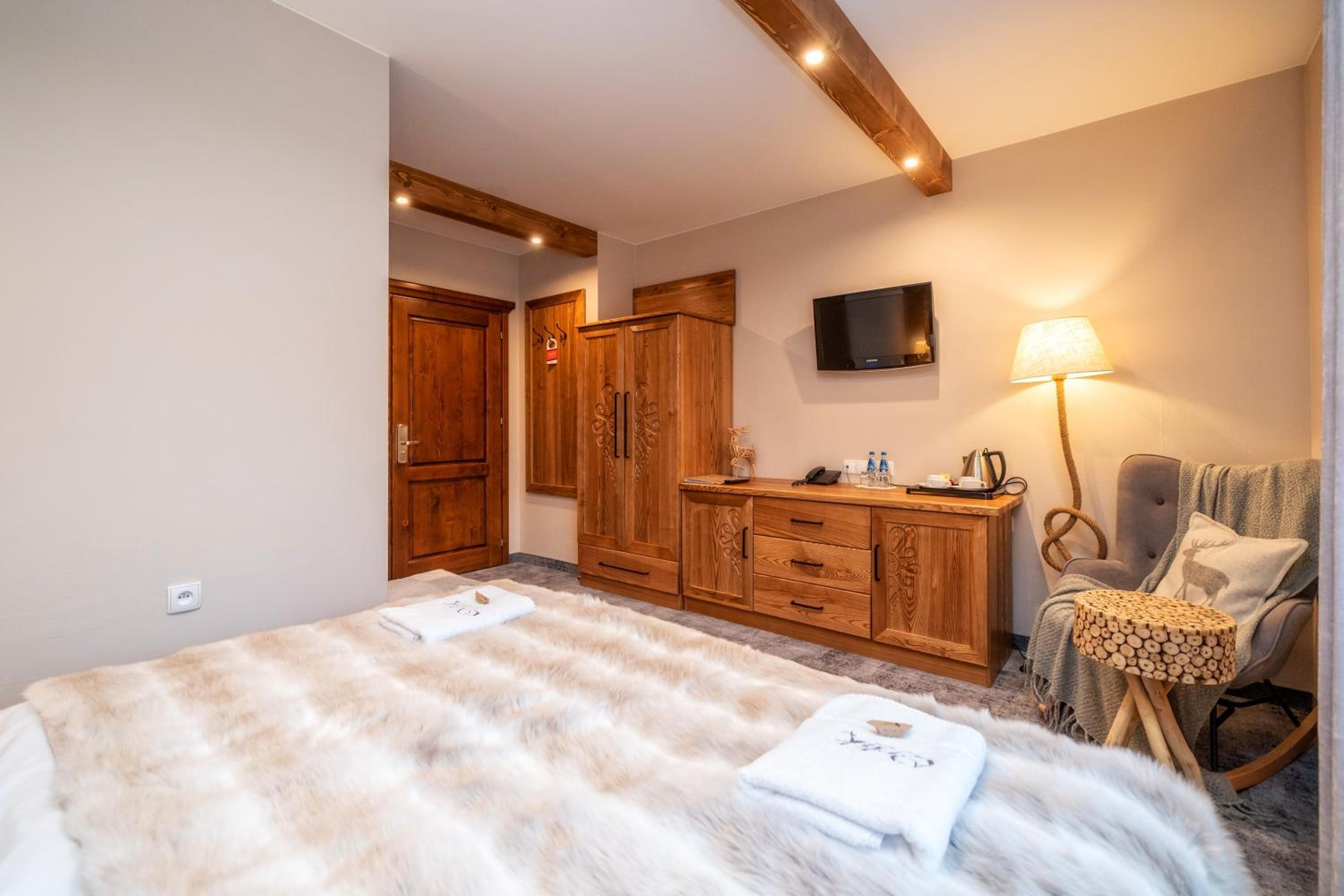 Standard Double or Twin Room photo 2