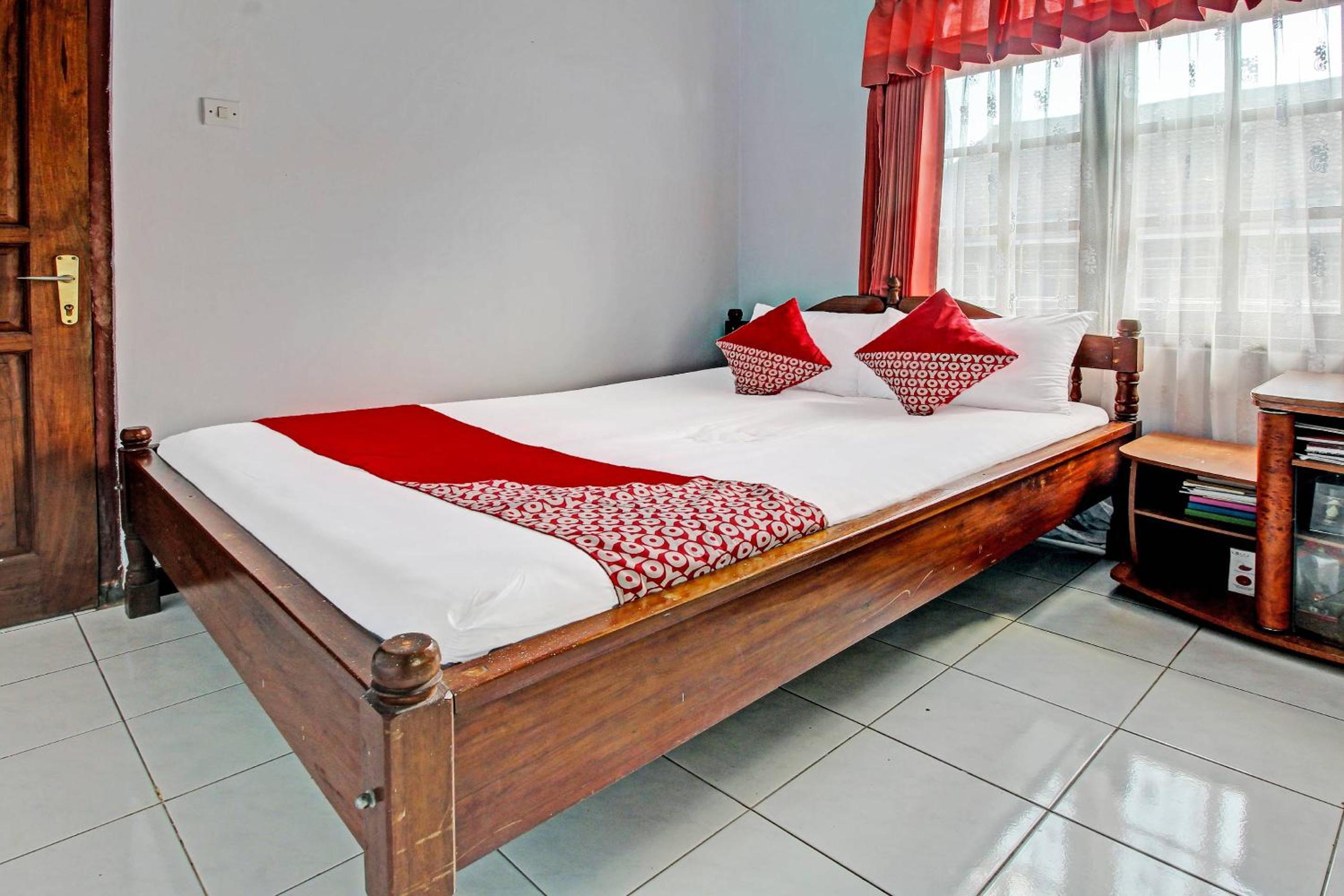Double Room - Photo 13