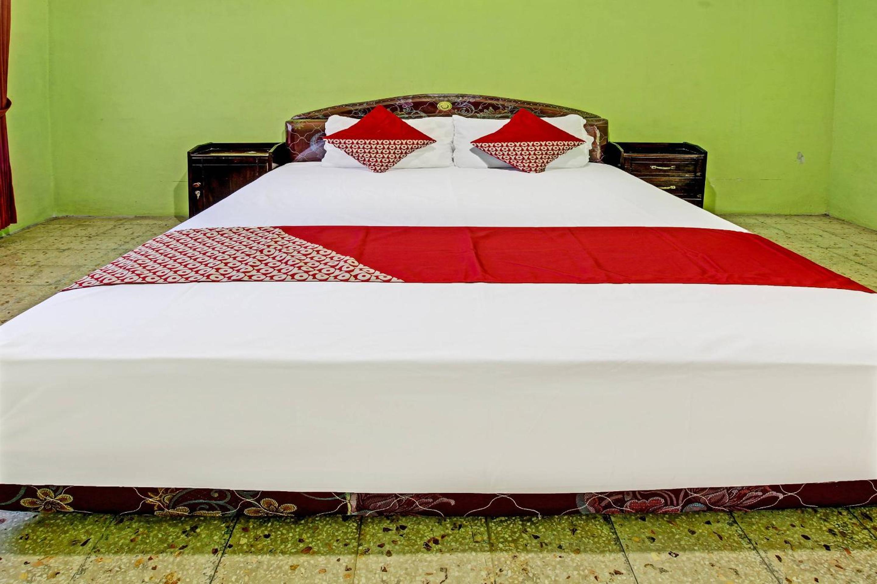 Double Room - Photo 5