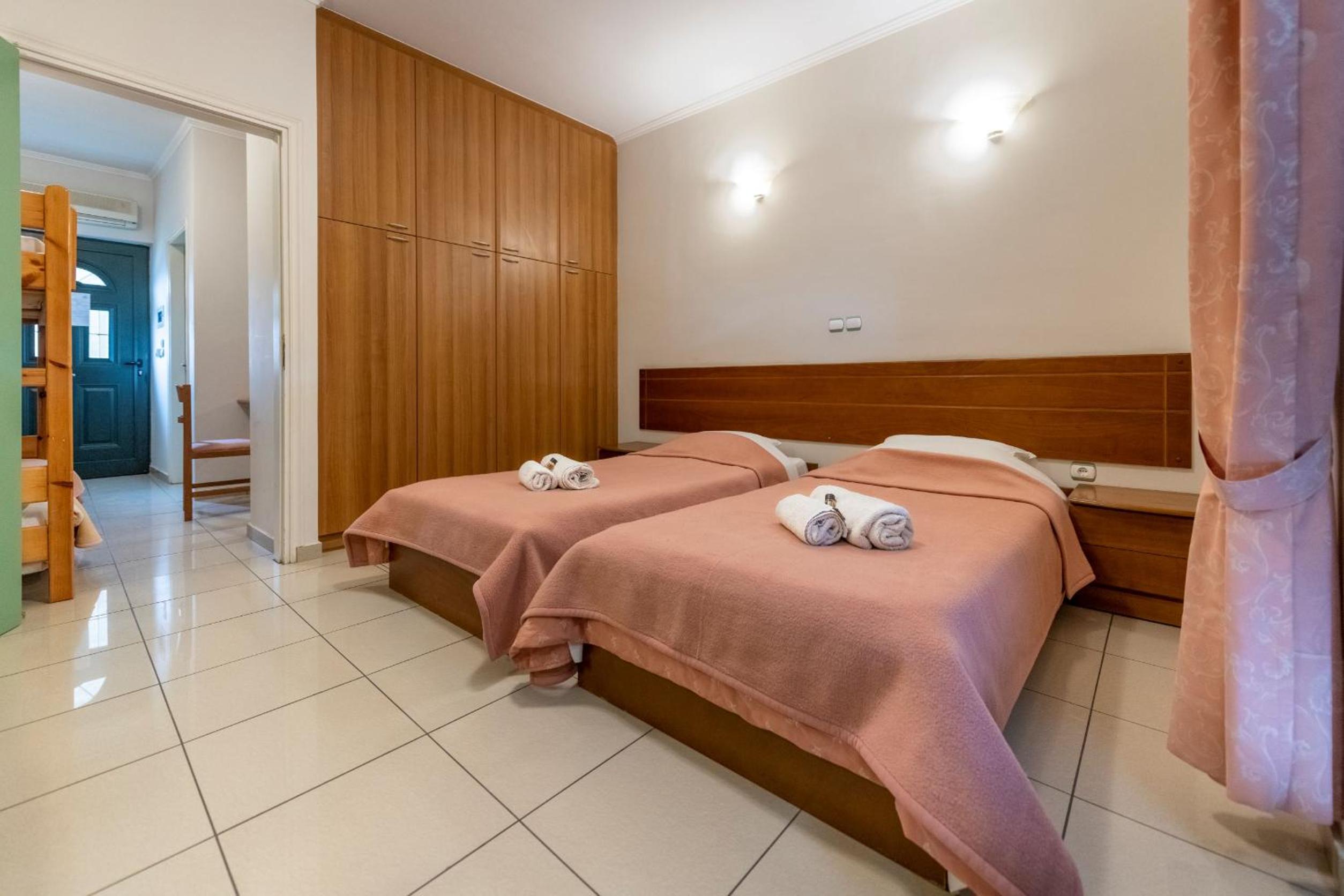 Quadruple Room with Balcony photo 1