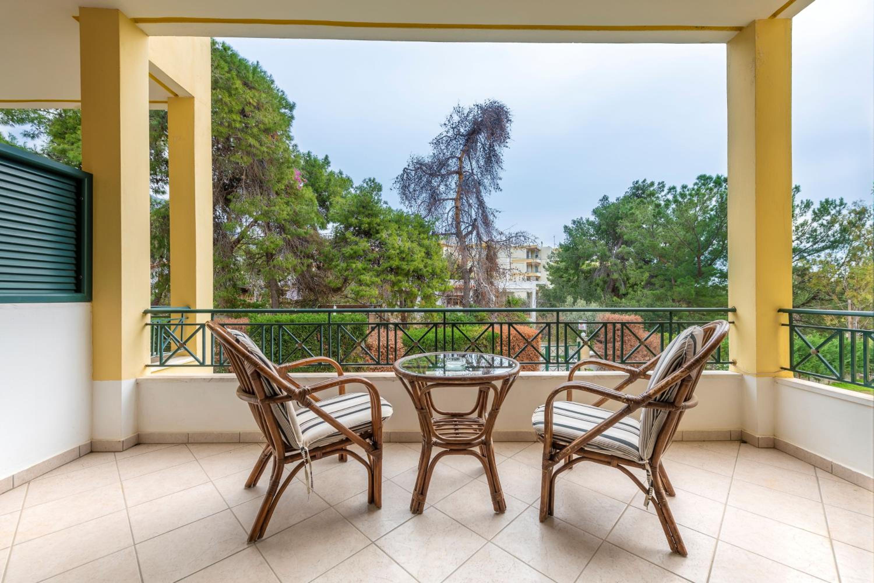Quadruple Room with Balcony photo 2