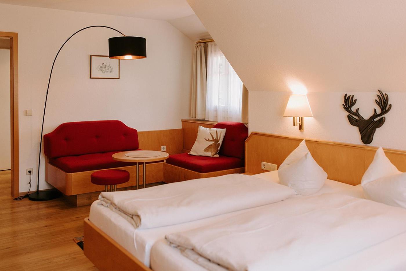 Deluxe Double Room with Shower photo 3