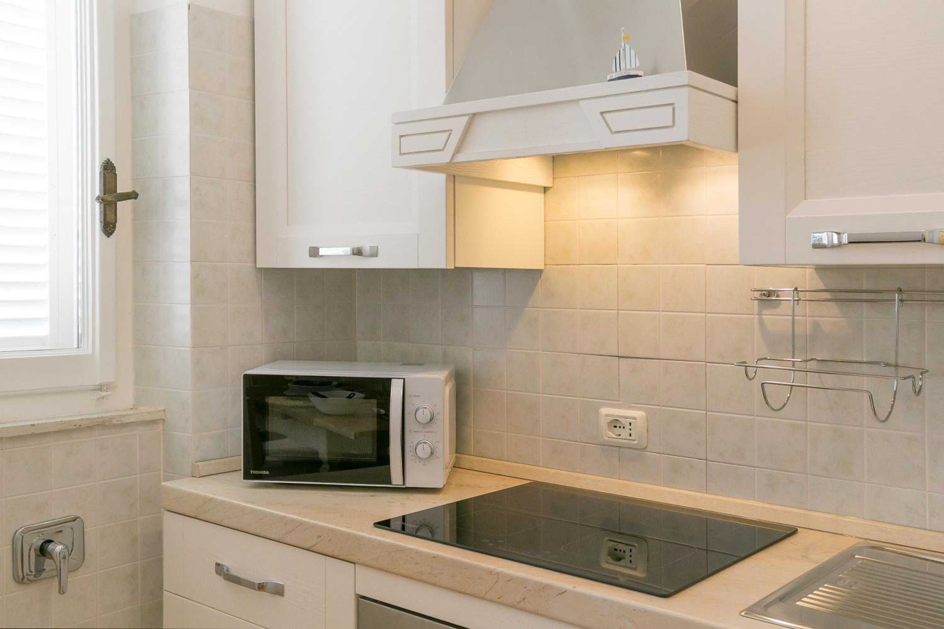 Studio Apartment with Sea View photo 3