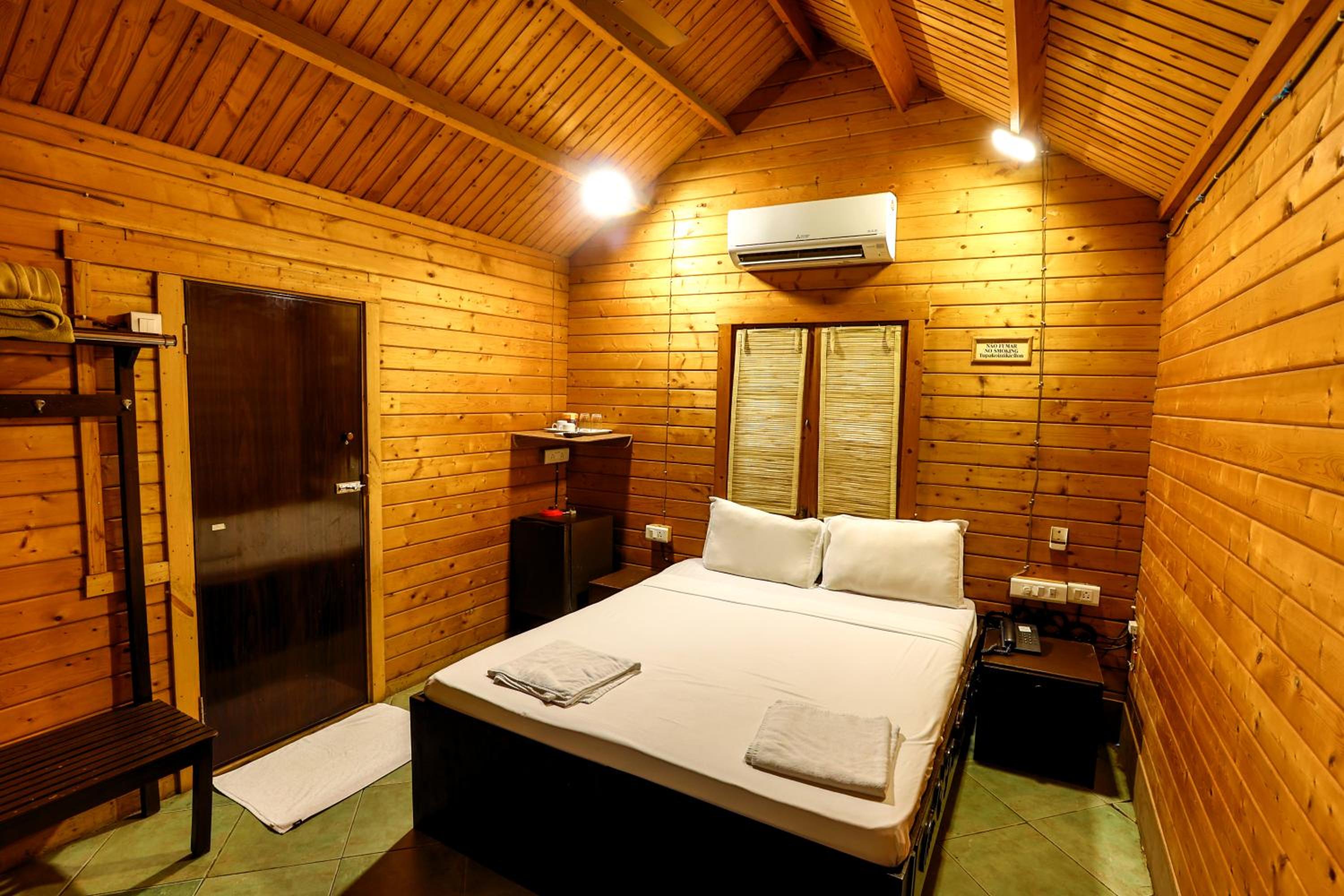 Joint Cottage - Photo 3