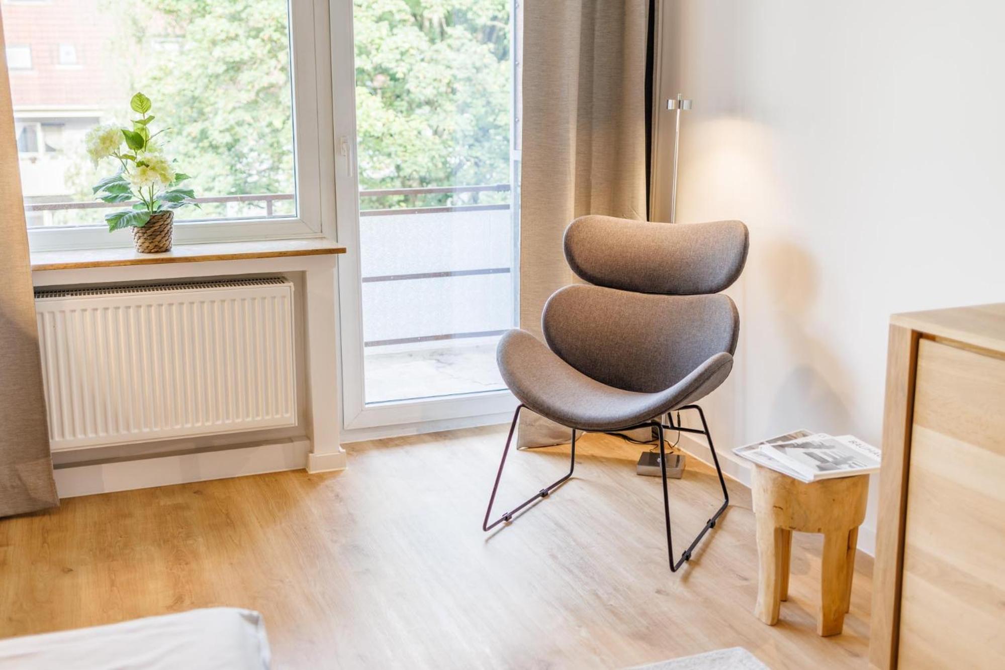 One-Bedroom Apartment with Balcony photo 2
