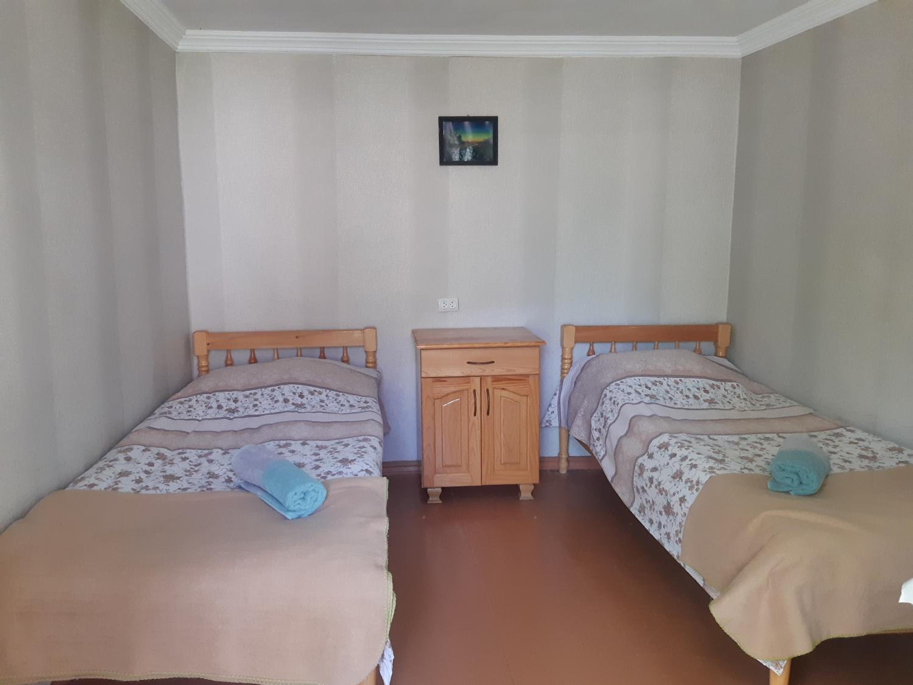 Budget Double Room photo 3