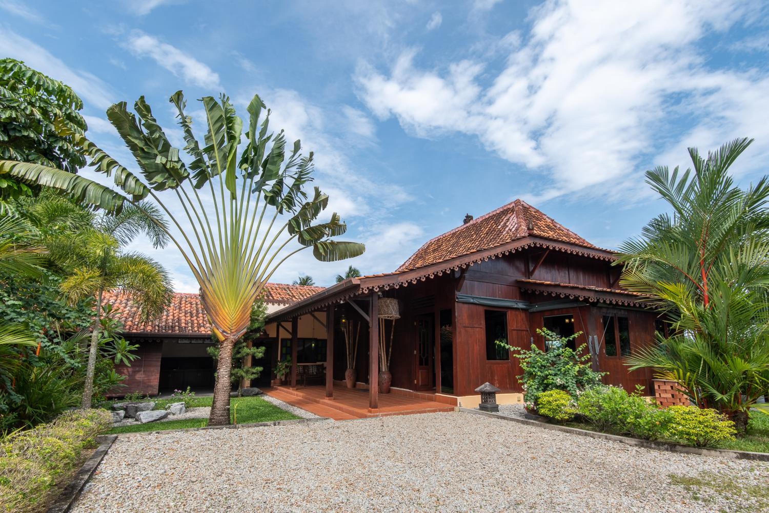 Limasan Tempe Villa  - Photo 1