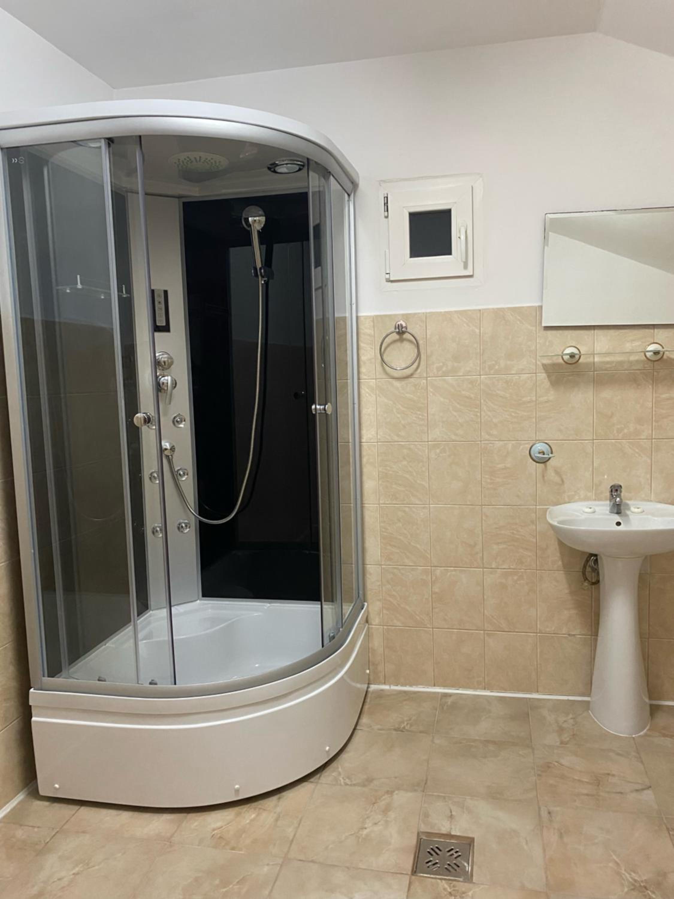 Triple Room - Photo 5