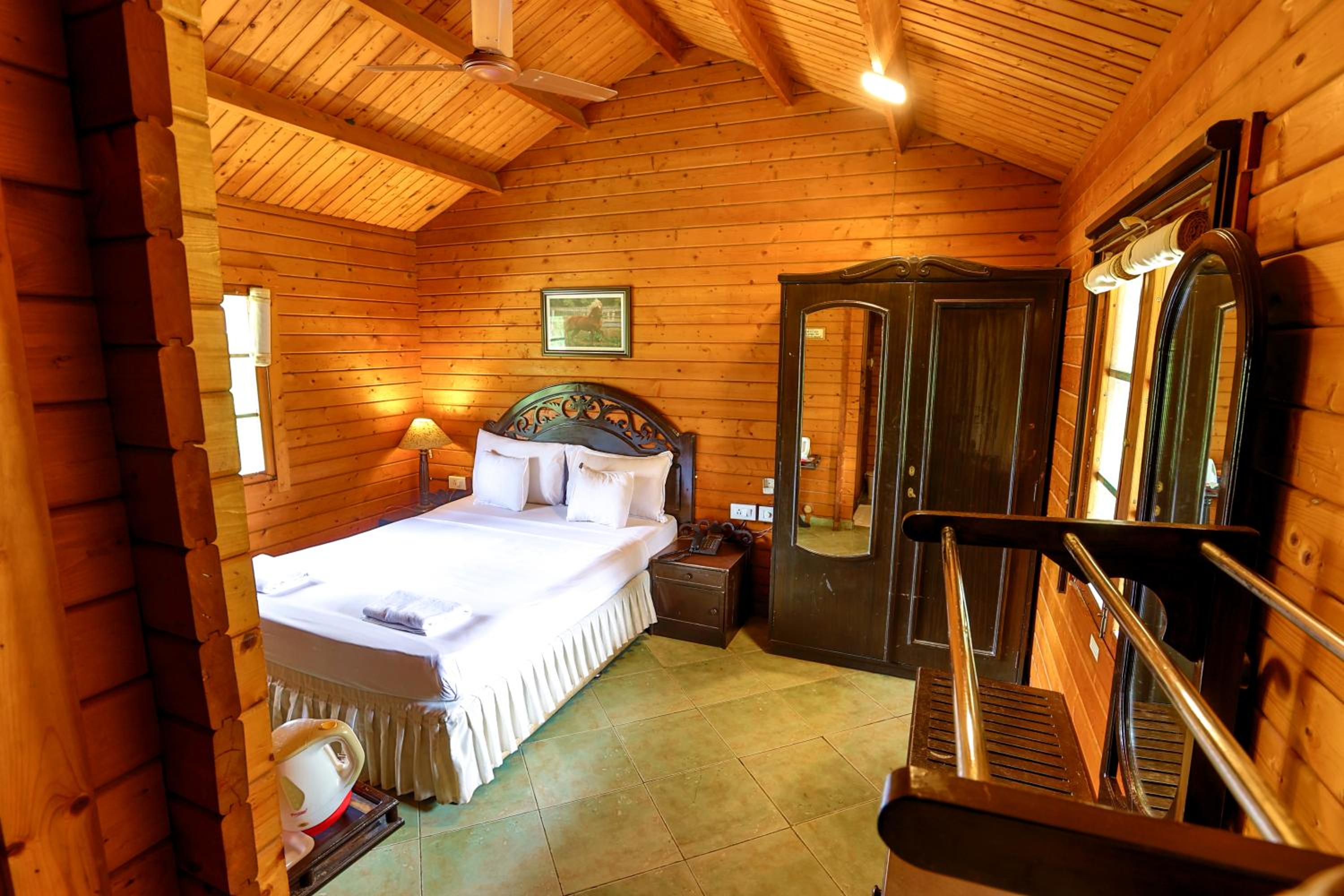 Wood Cottage - Photo 1
