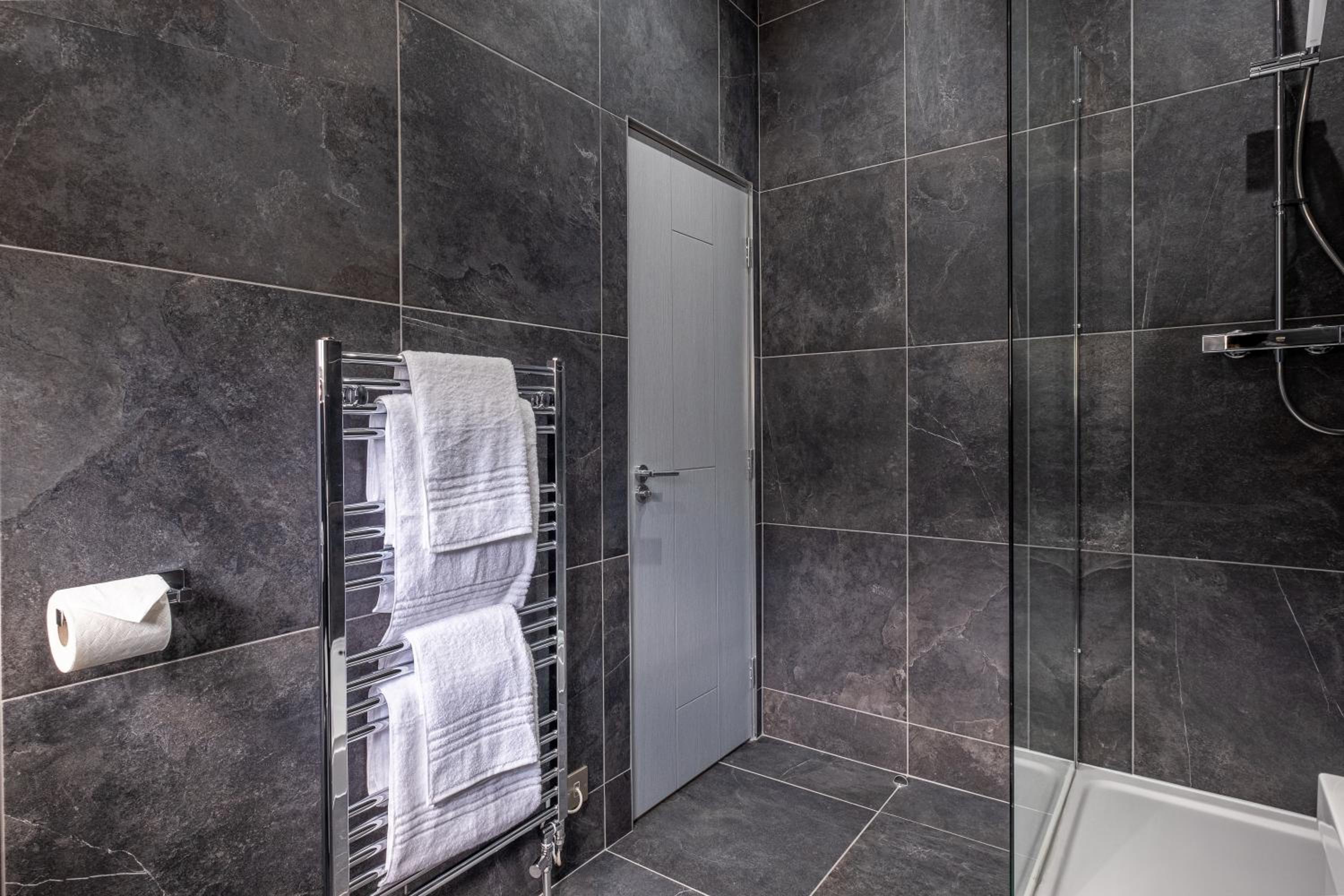 Double Room with Private Separate Bathroom photo 3