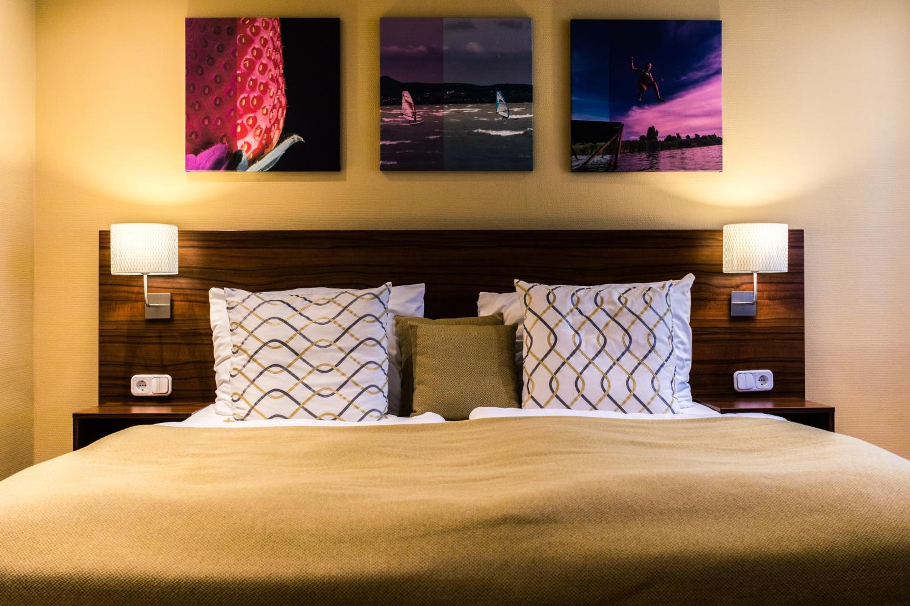 Double Room - Photo 9