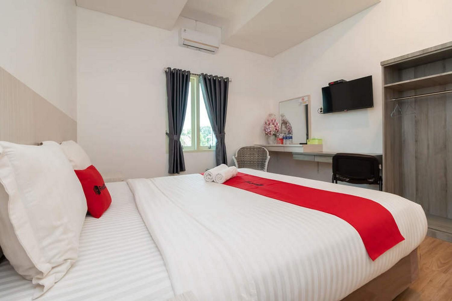 Deluxe Room - Photo 6