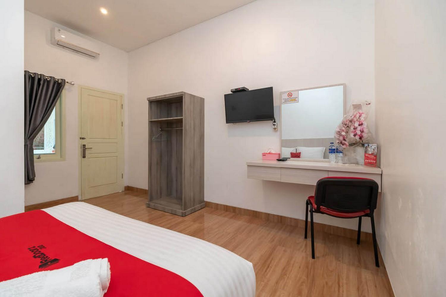 Standard Double Room - Photo 7