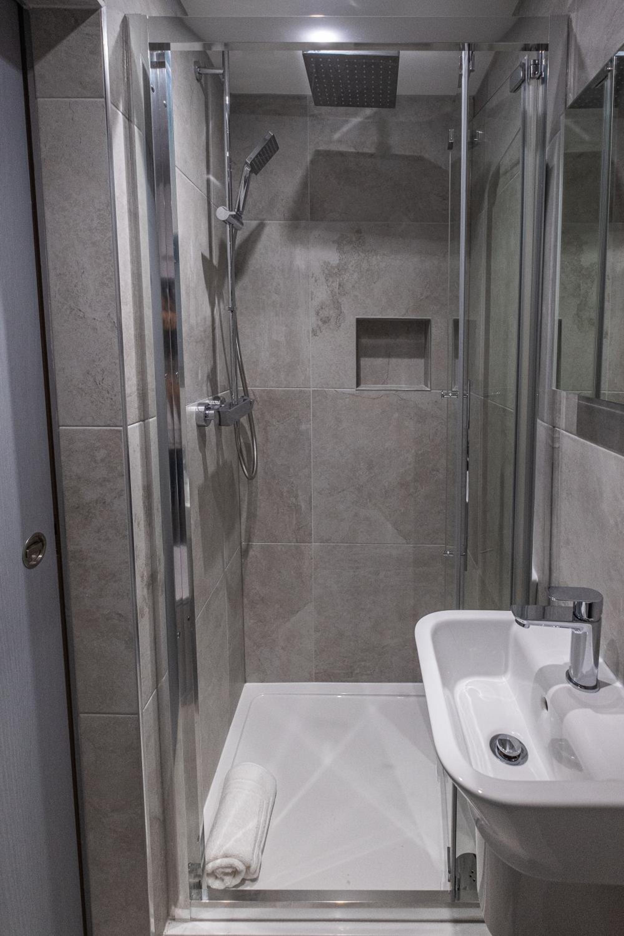 Double or Twin Room photo 2