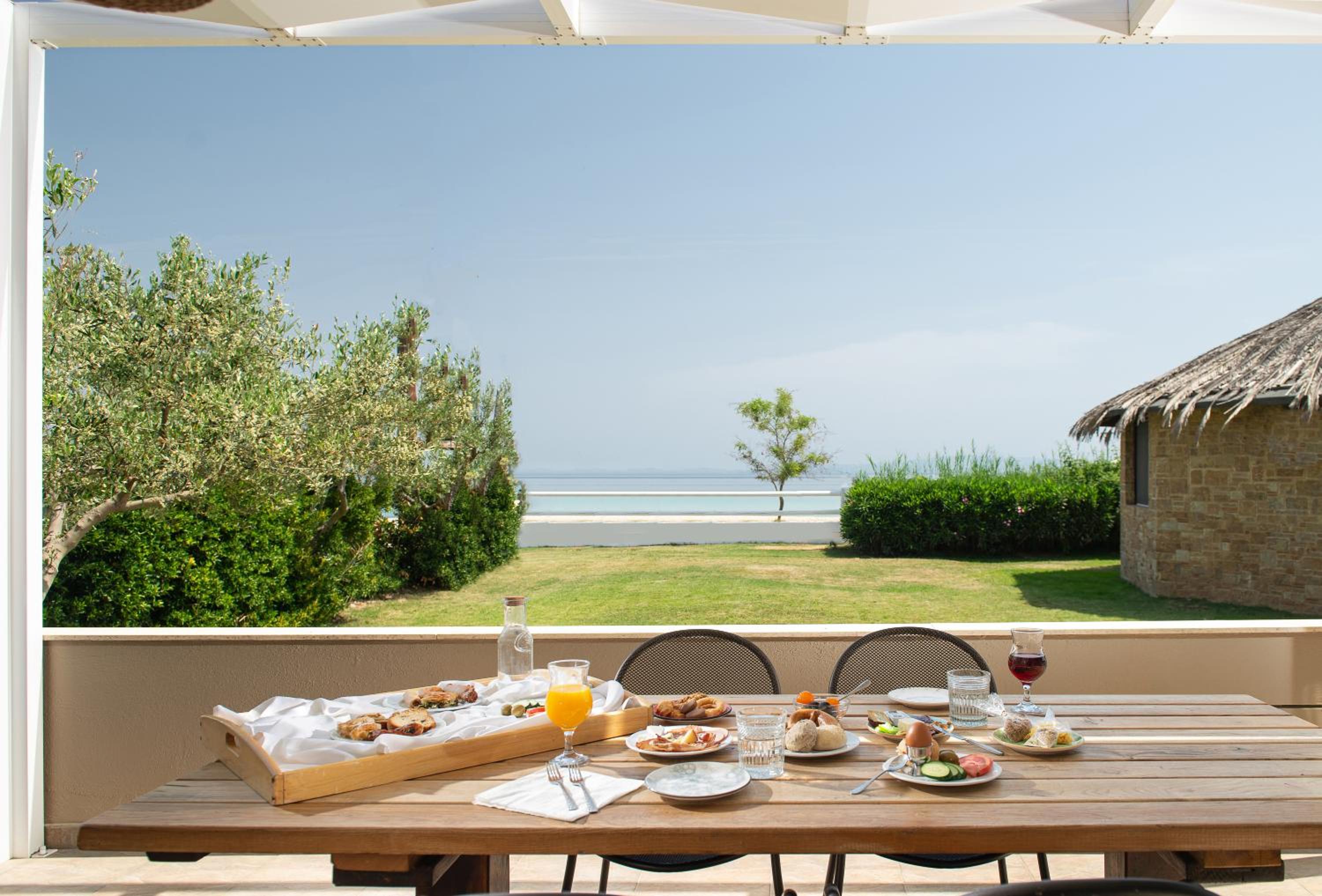 Bungalow with Sea View photo 3